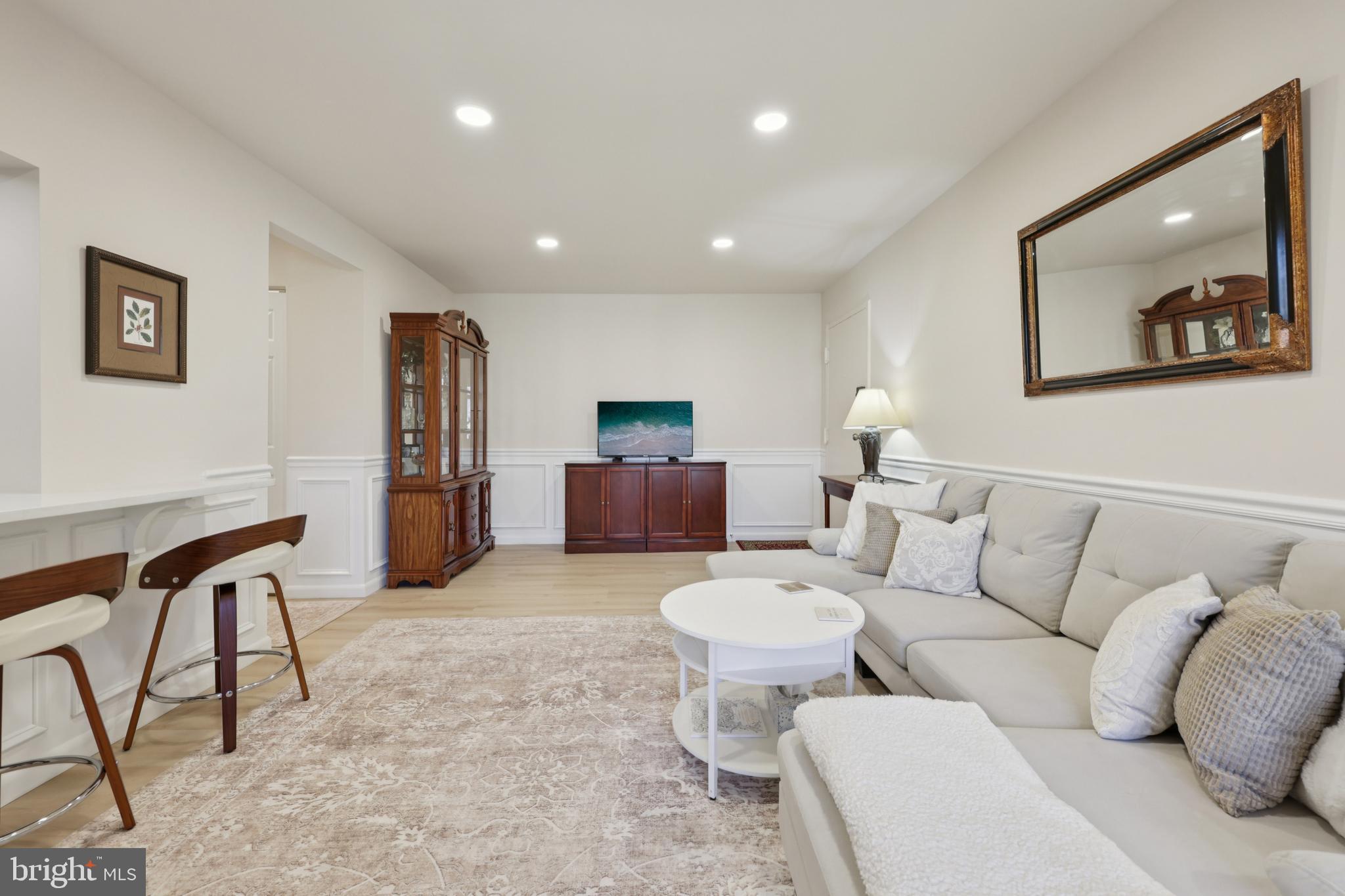 WOODBURN VILLAGE - Residential