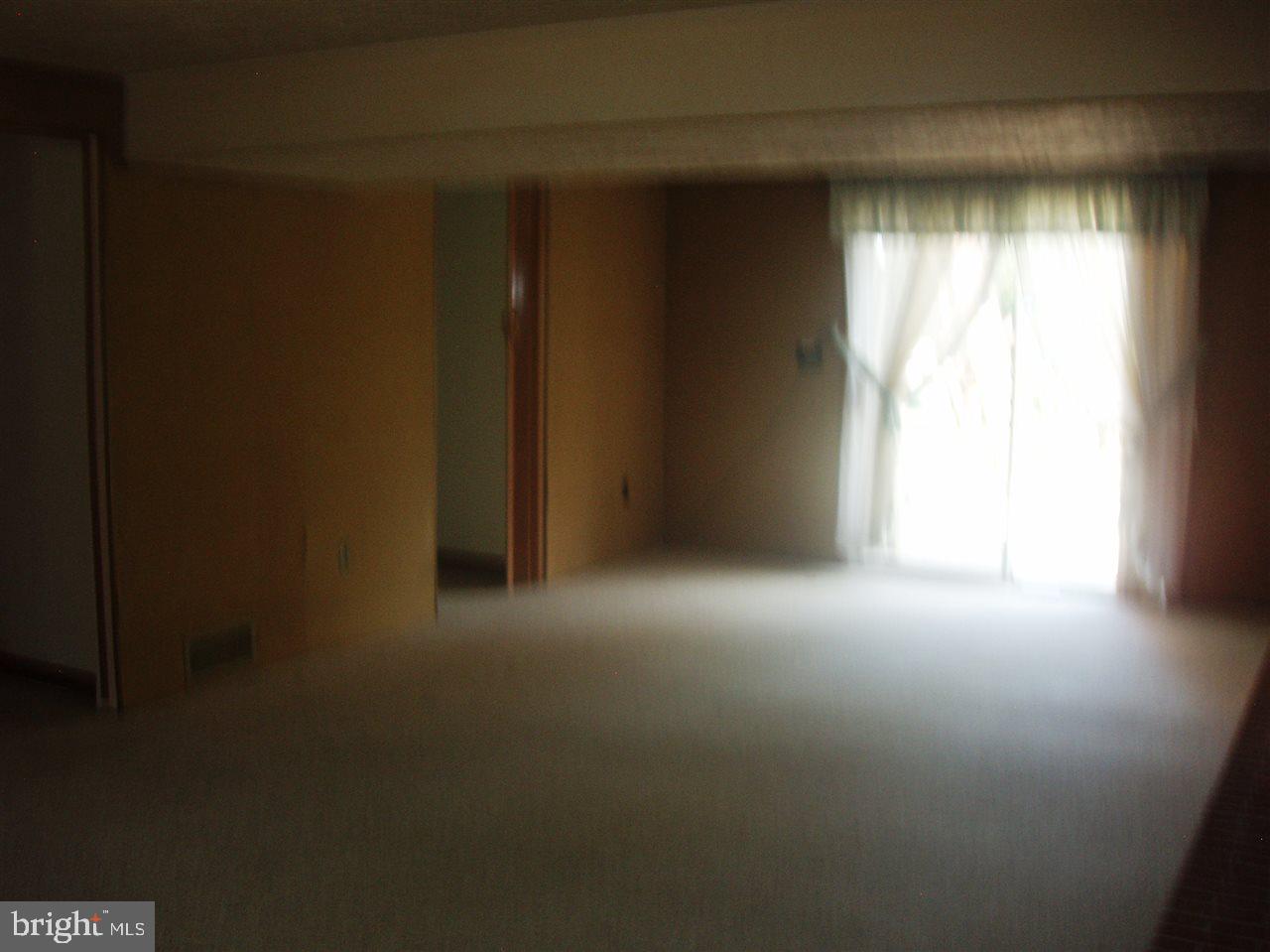 SHERWOOD FOREST - Residential