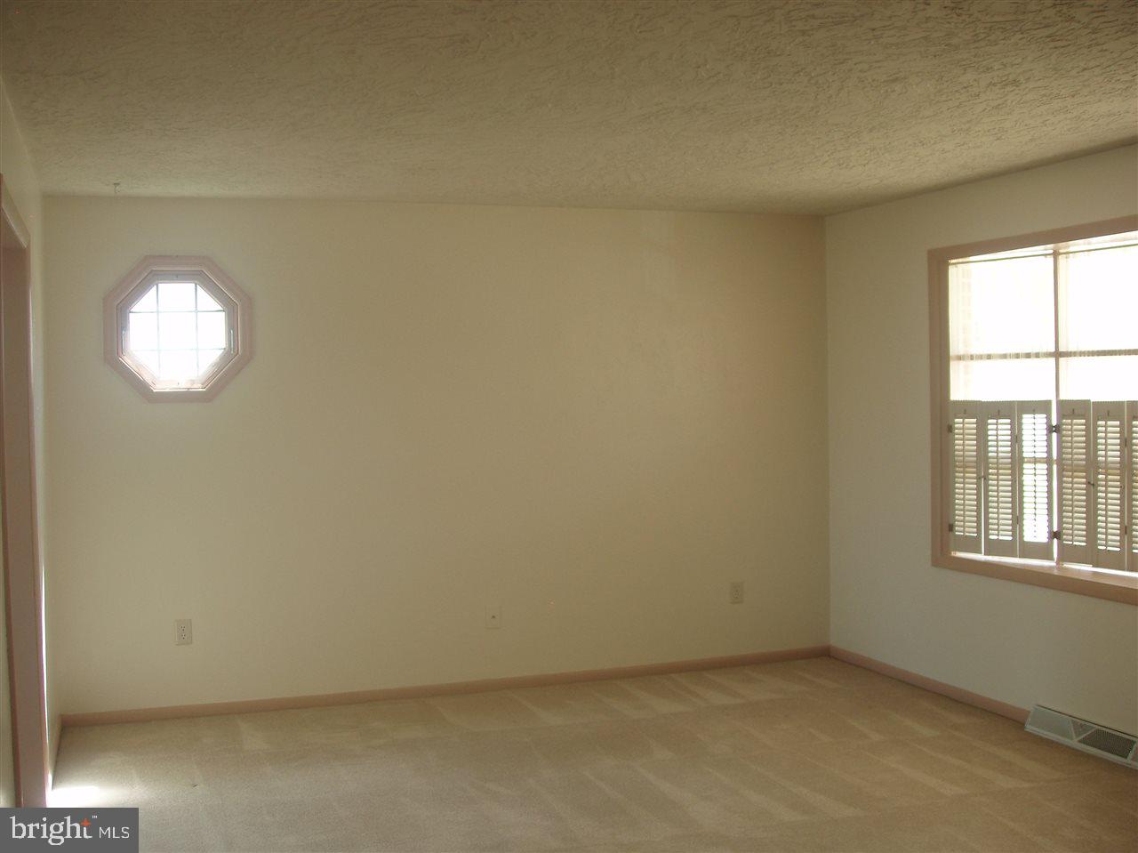 SHERWOOD FOREST - Residential