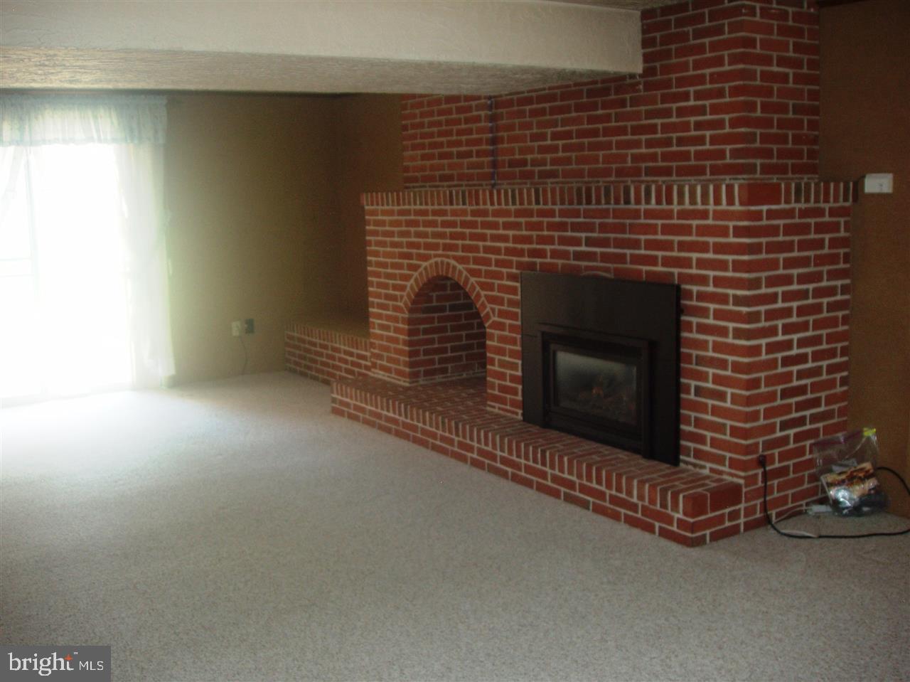 SHERWOOD FOREST - Residential