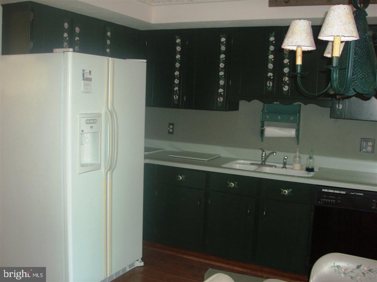 SHERWOOD FOREST - Residential