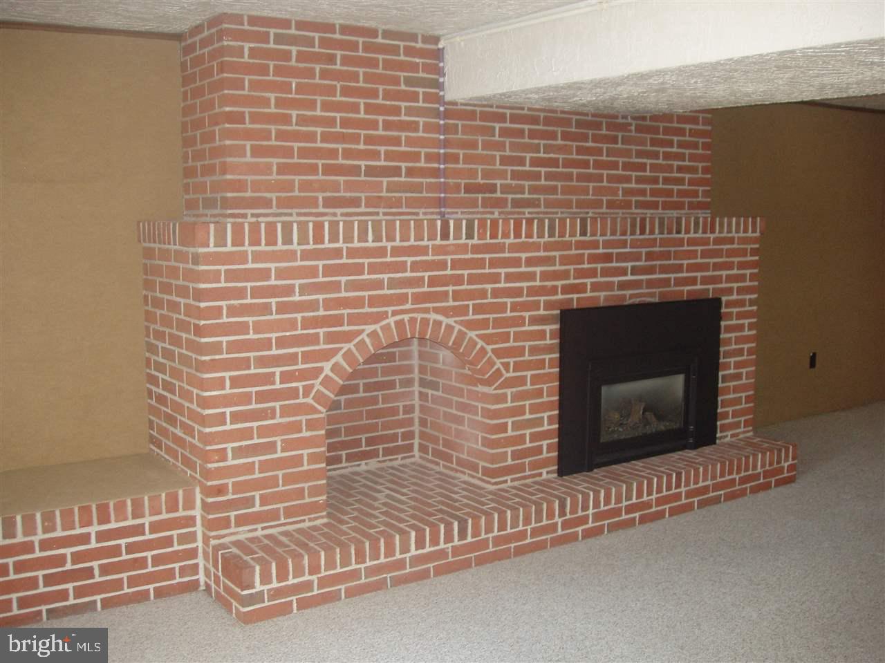 SHERWOOD FOREST - Residential