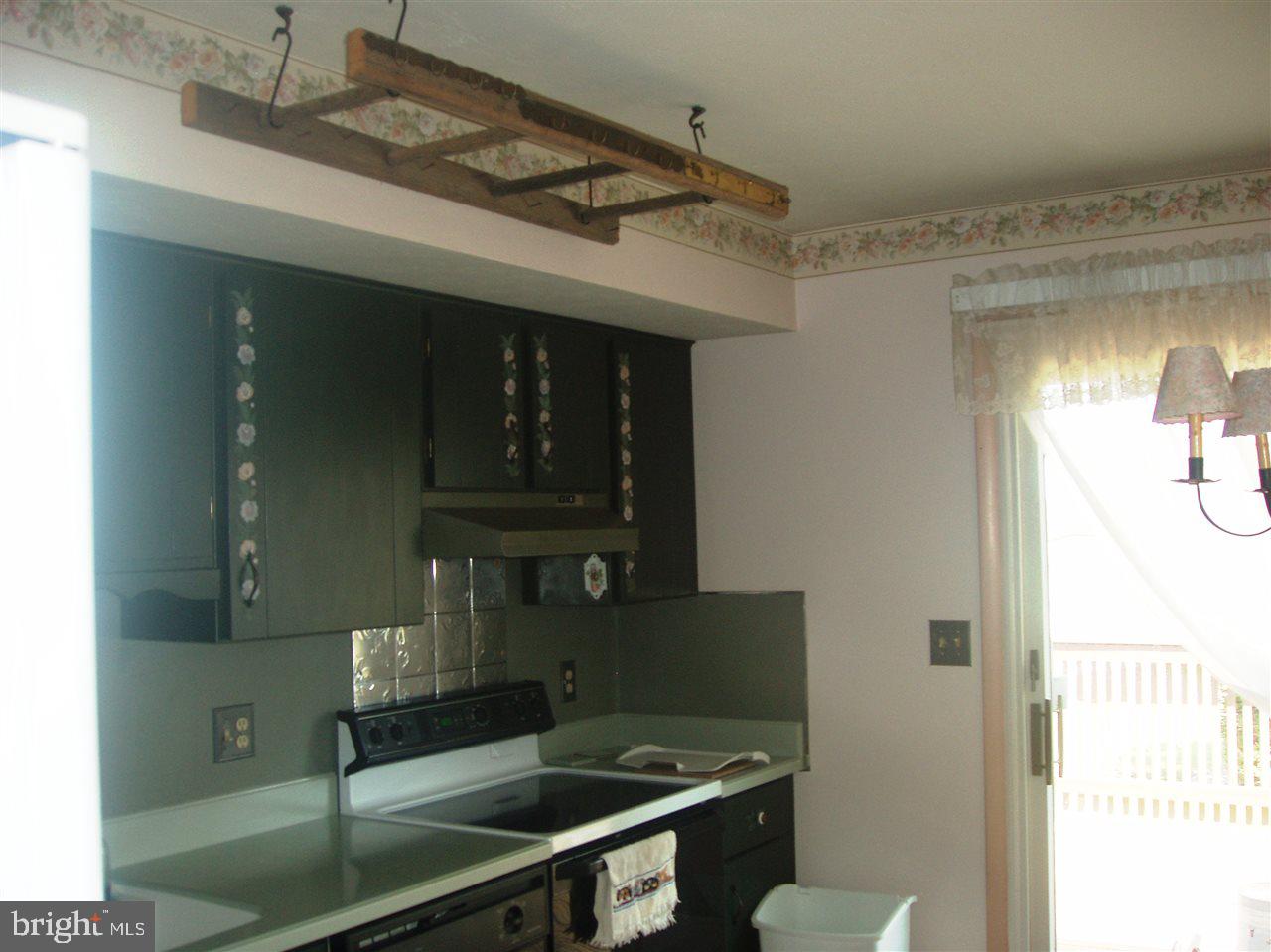 SHERWOOD FOREST - Residential