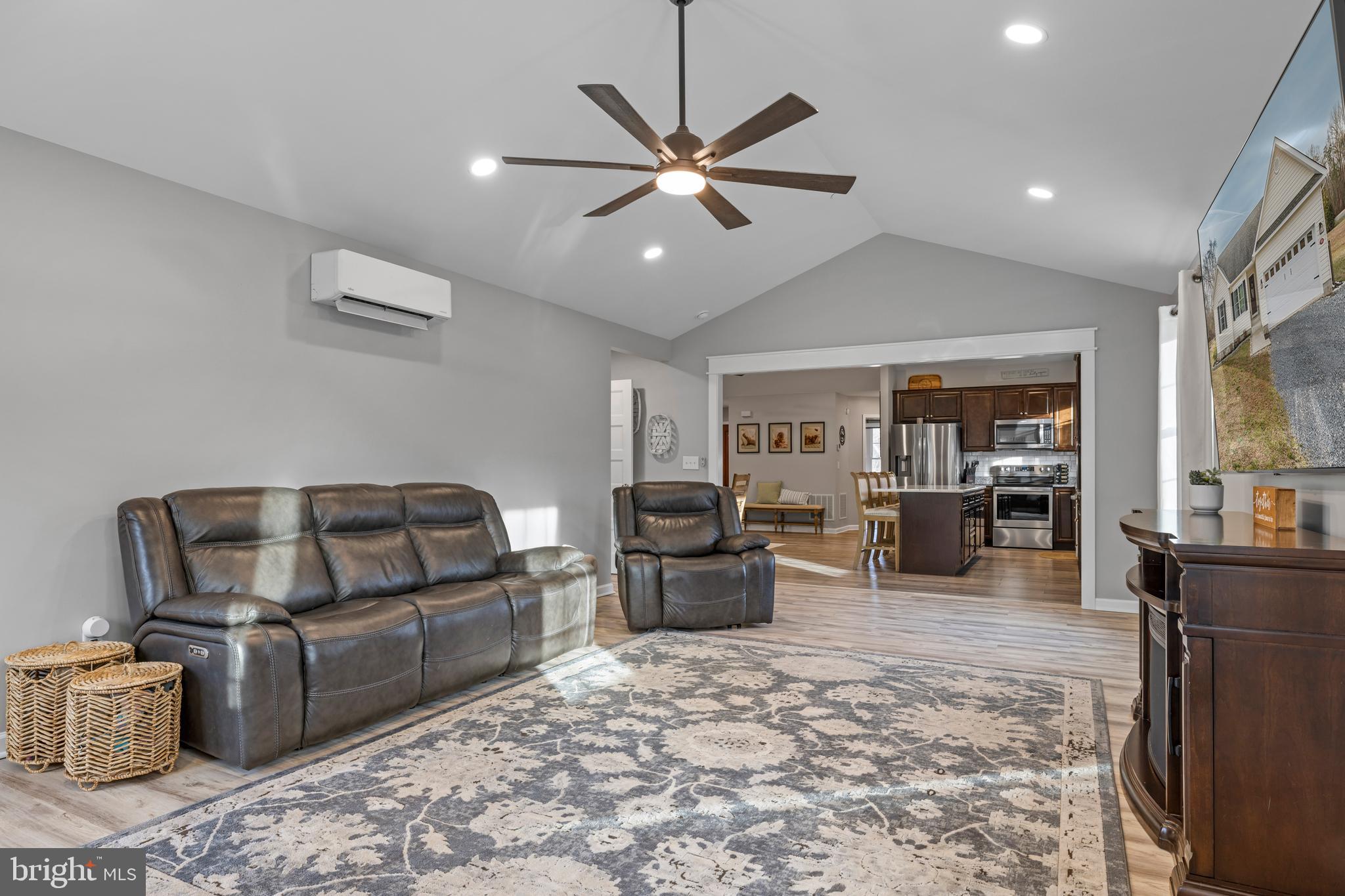 PEARL CREEK ESTATES - Residential