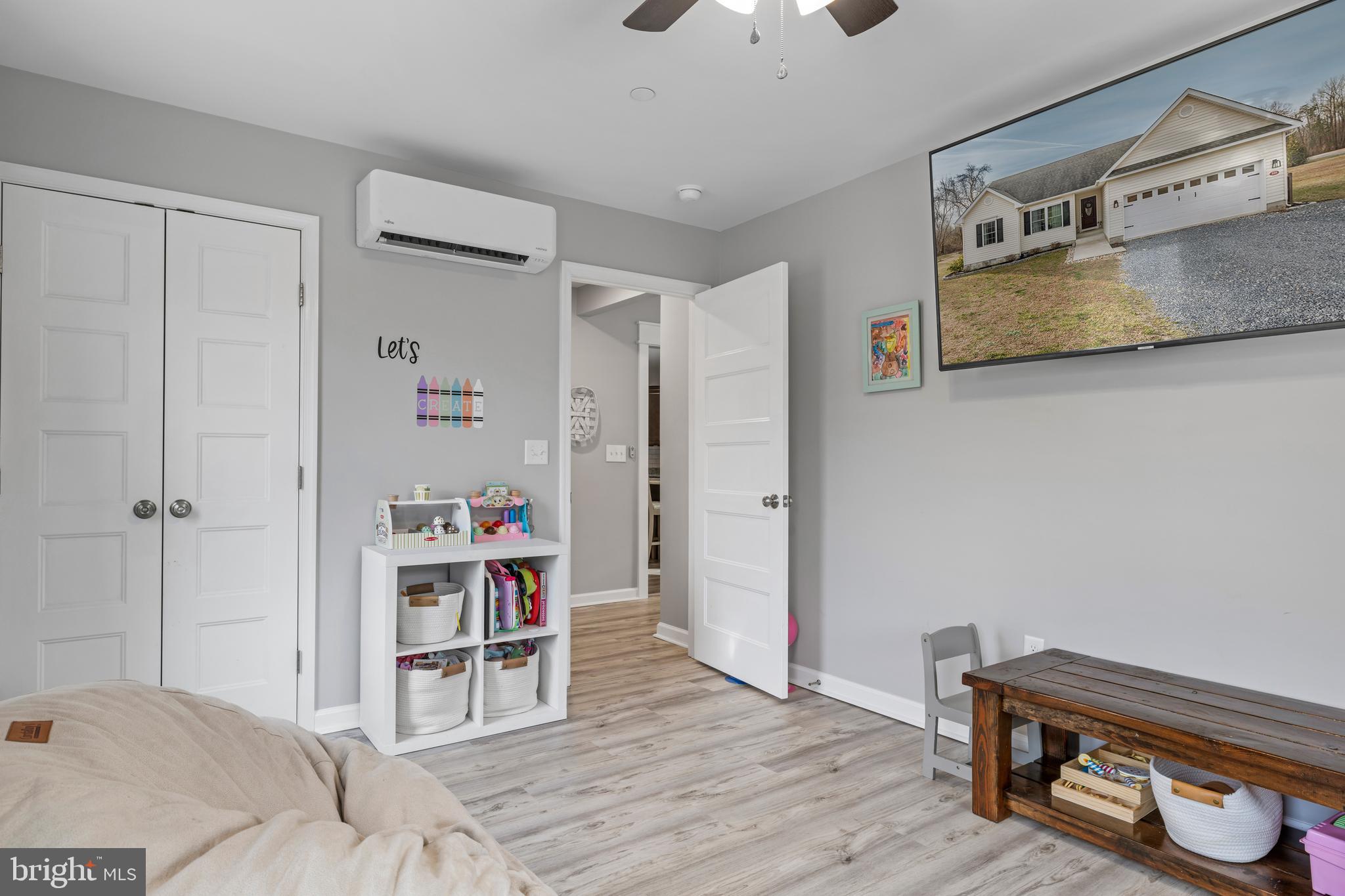 PEARL CREEK ESTATES - Residential