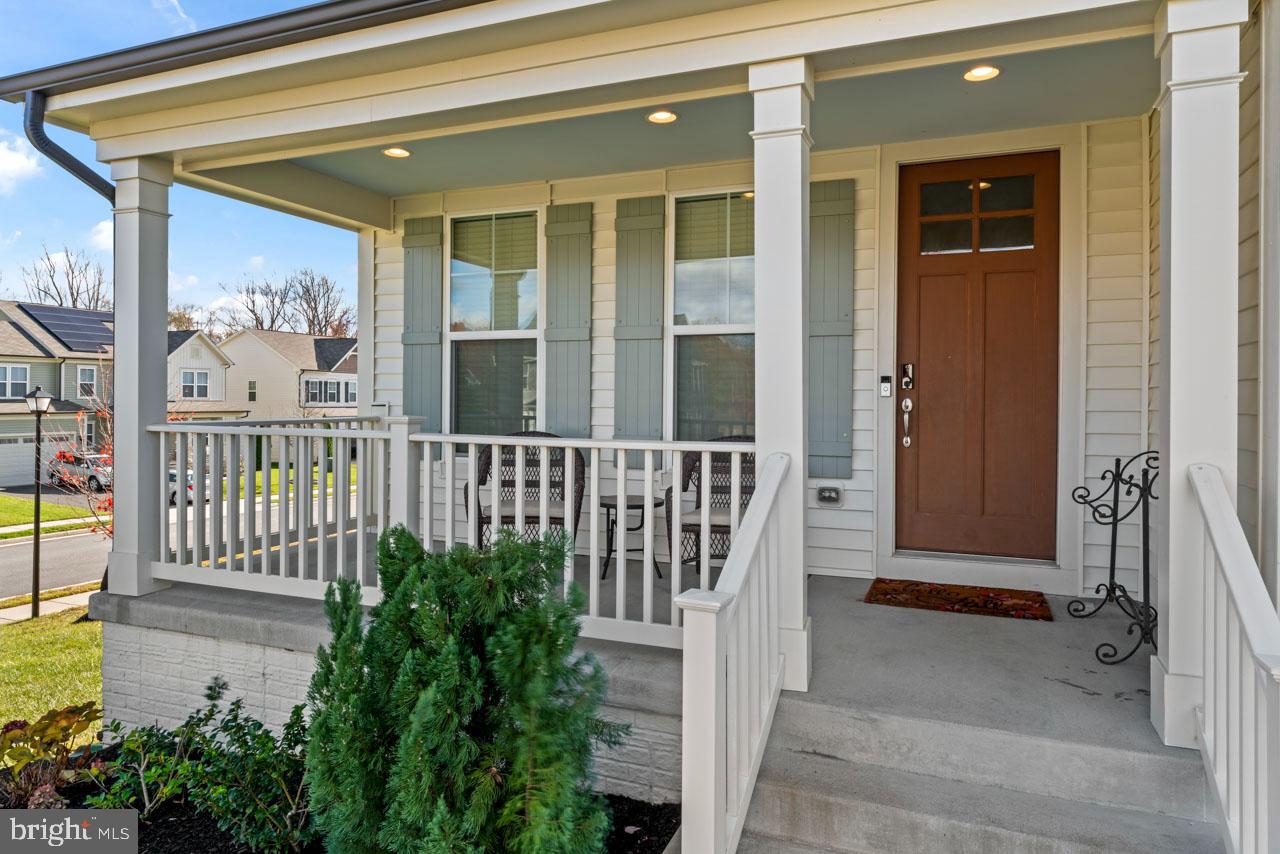 COURTHOUSE MANOR - Residential