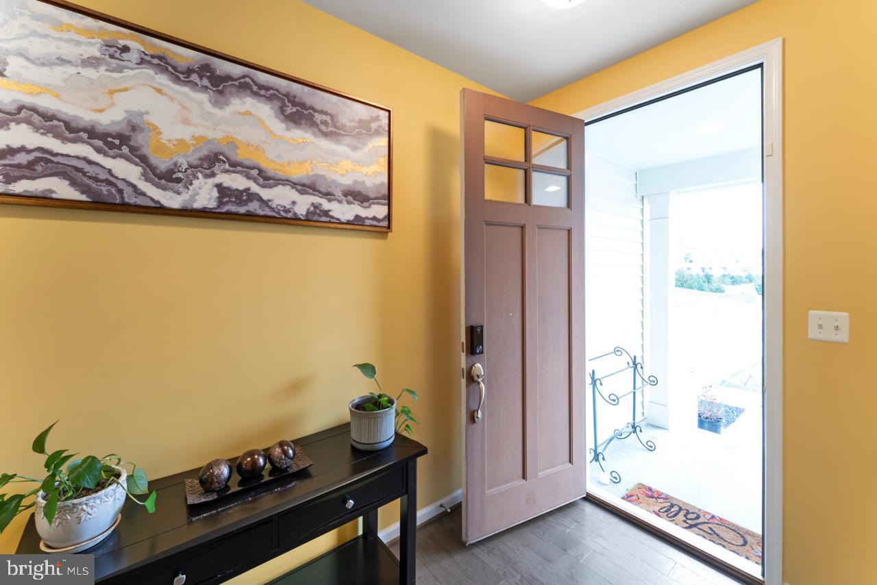 COURTHOUSE MANOR - Residential