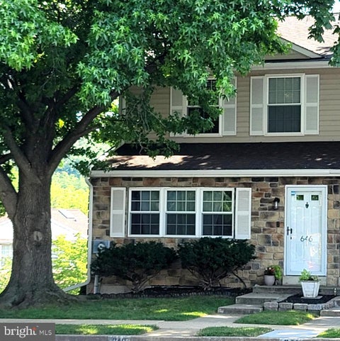 Townhouse For Sale - 646 Lancaster Court<br/> Chester County, DOWNINGTOWN, PA 19335