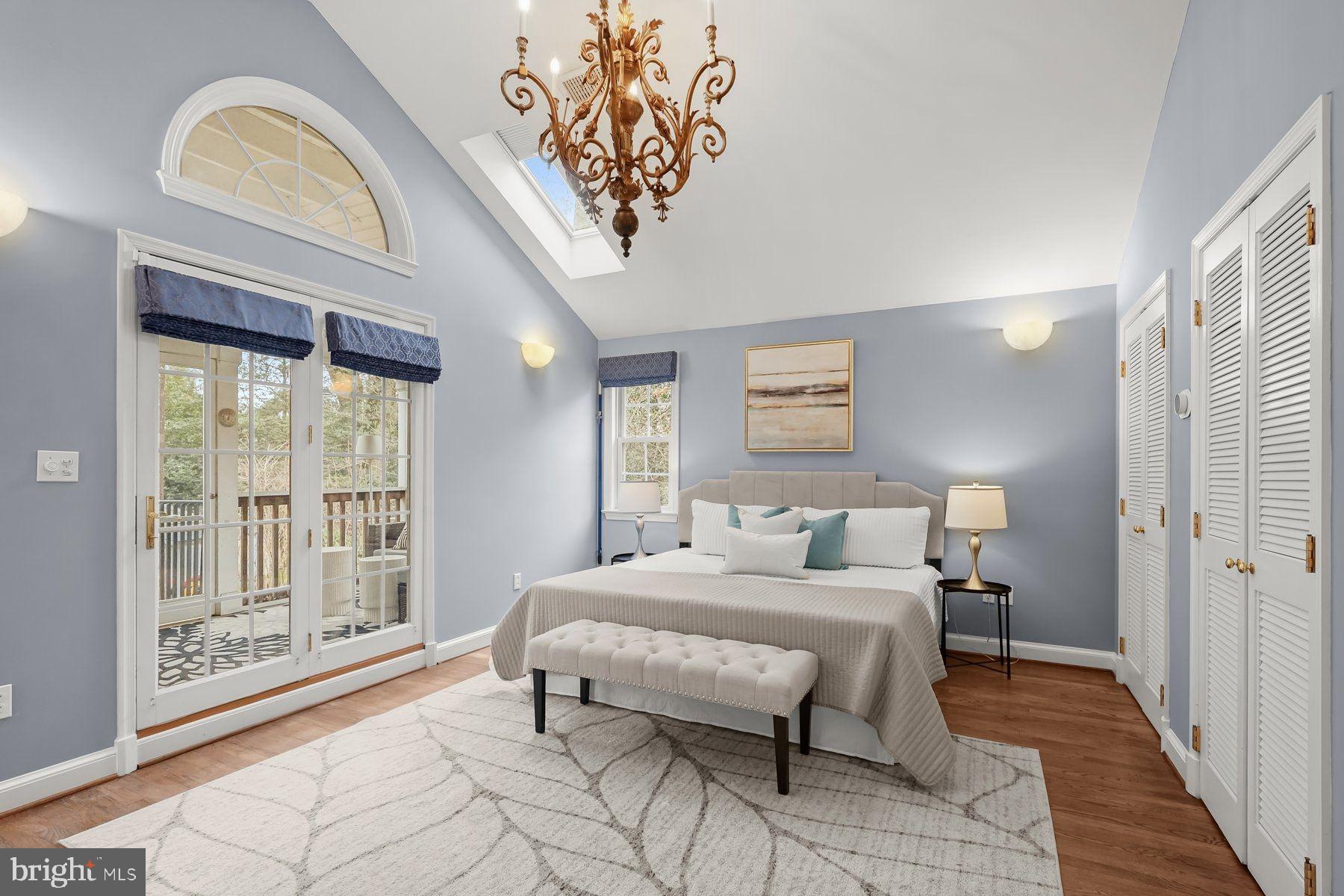 GREENWICH FOREST - Residential