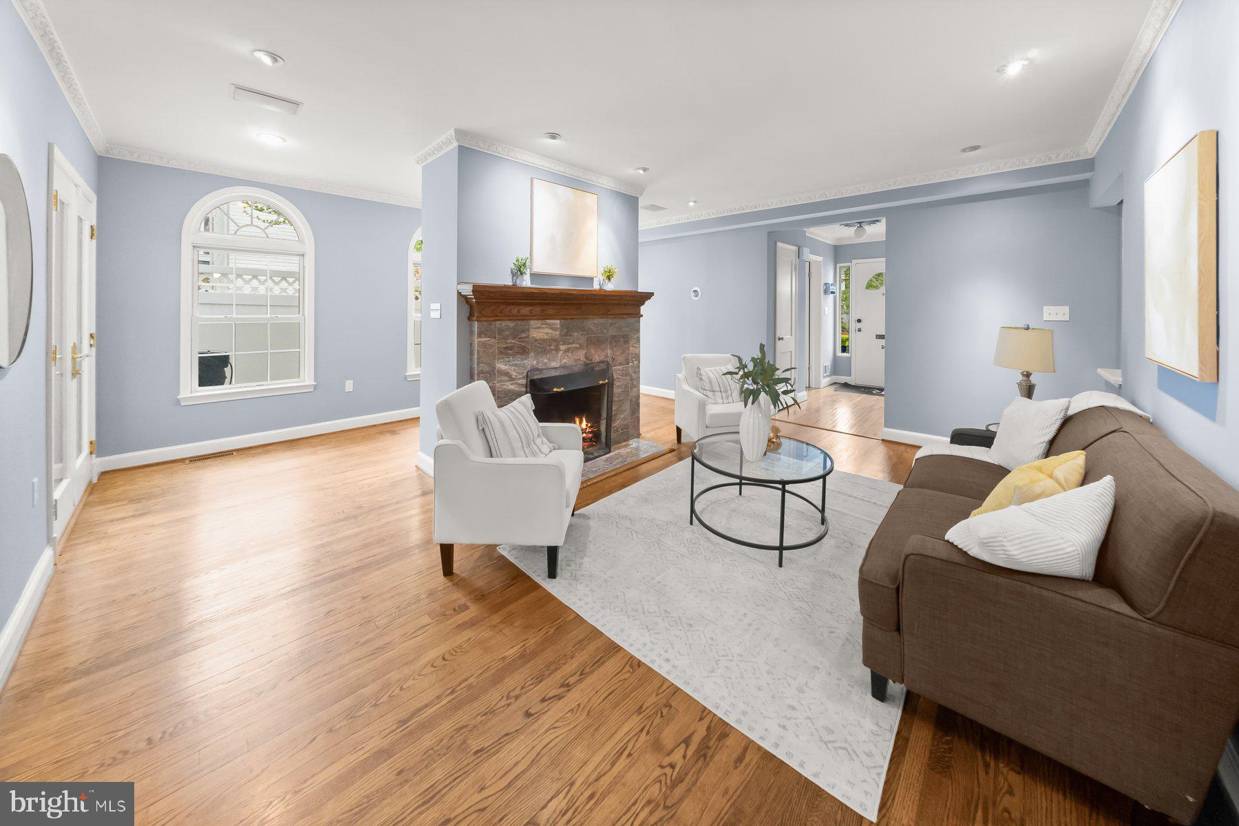 GREENWICH FOREST - Residential