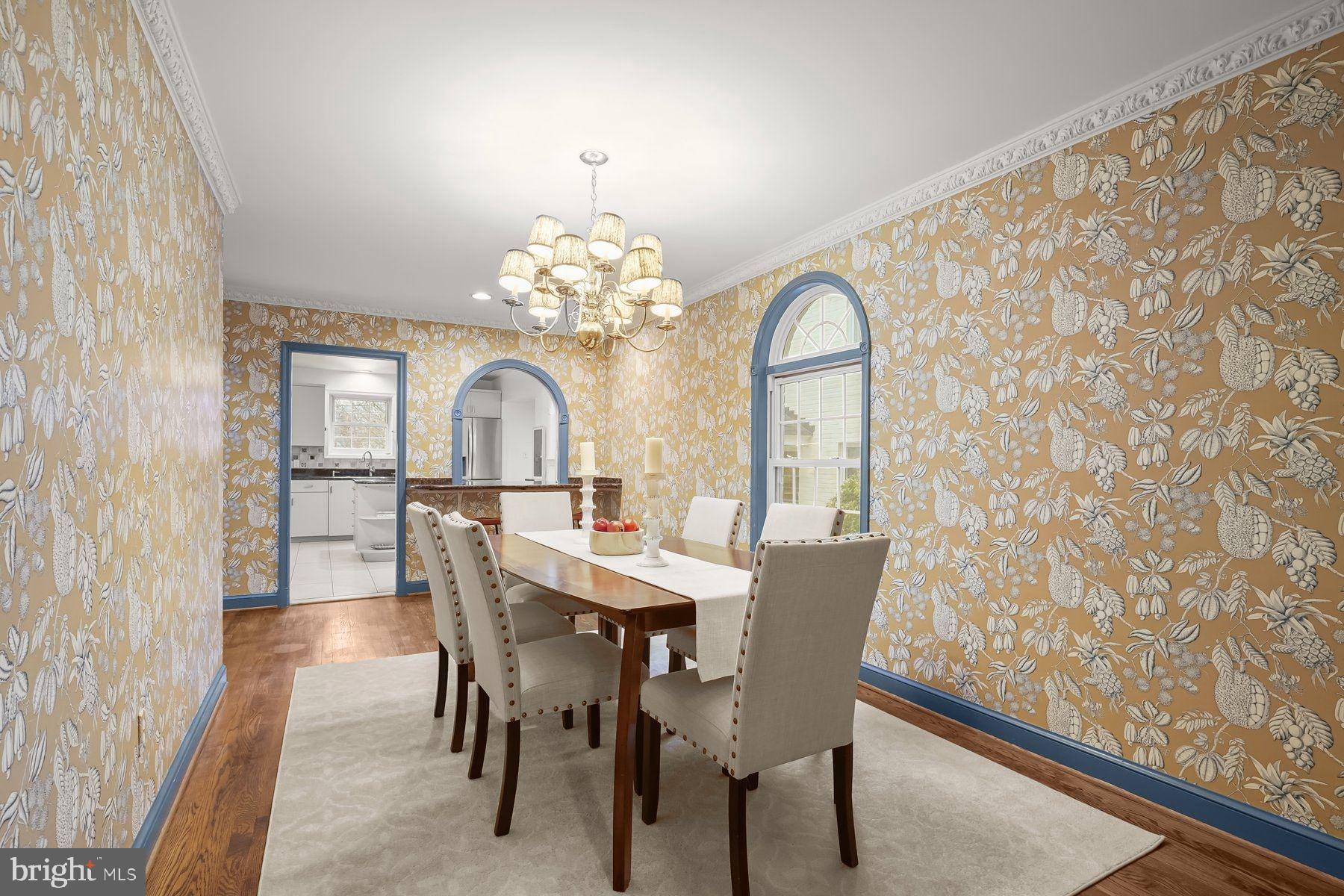 GREENWICH FOREST - Residential