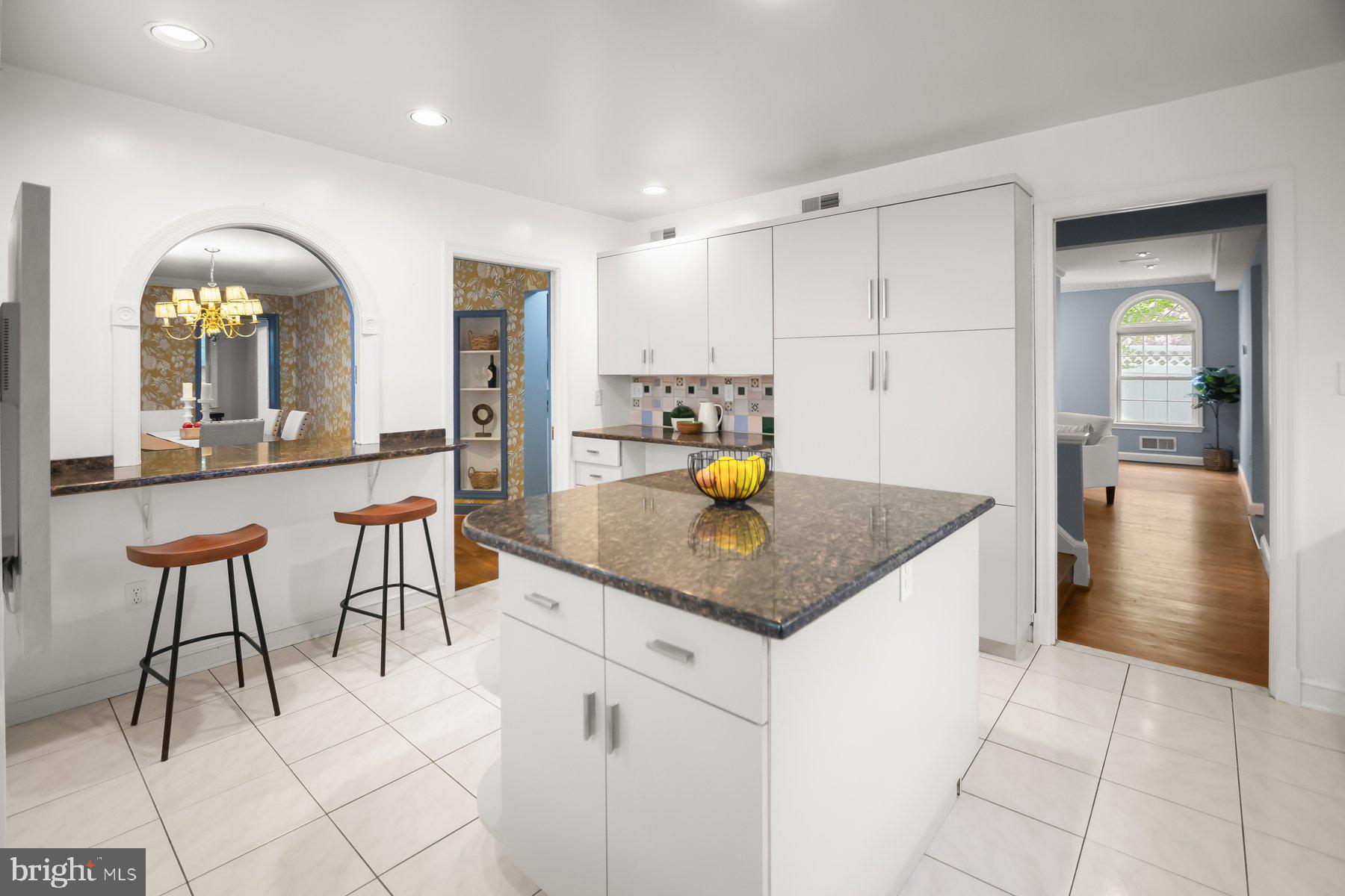 GREENWICH FOREST - Residential