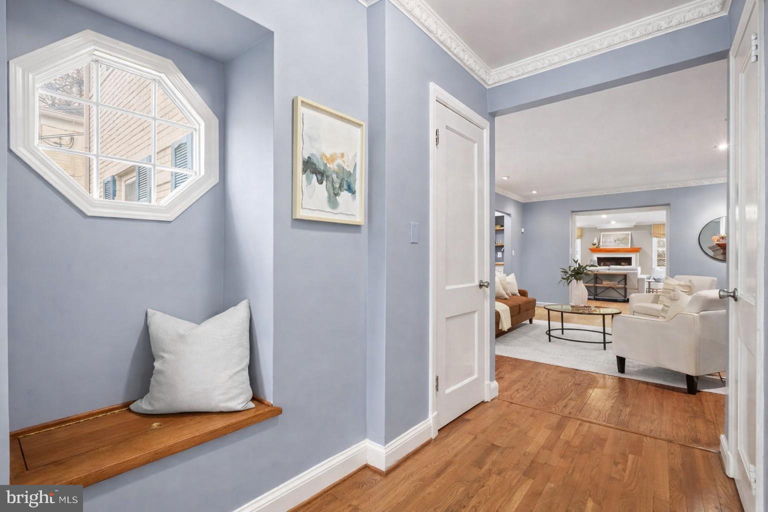 GREENWICH FOREST - Residential