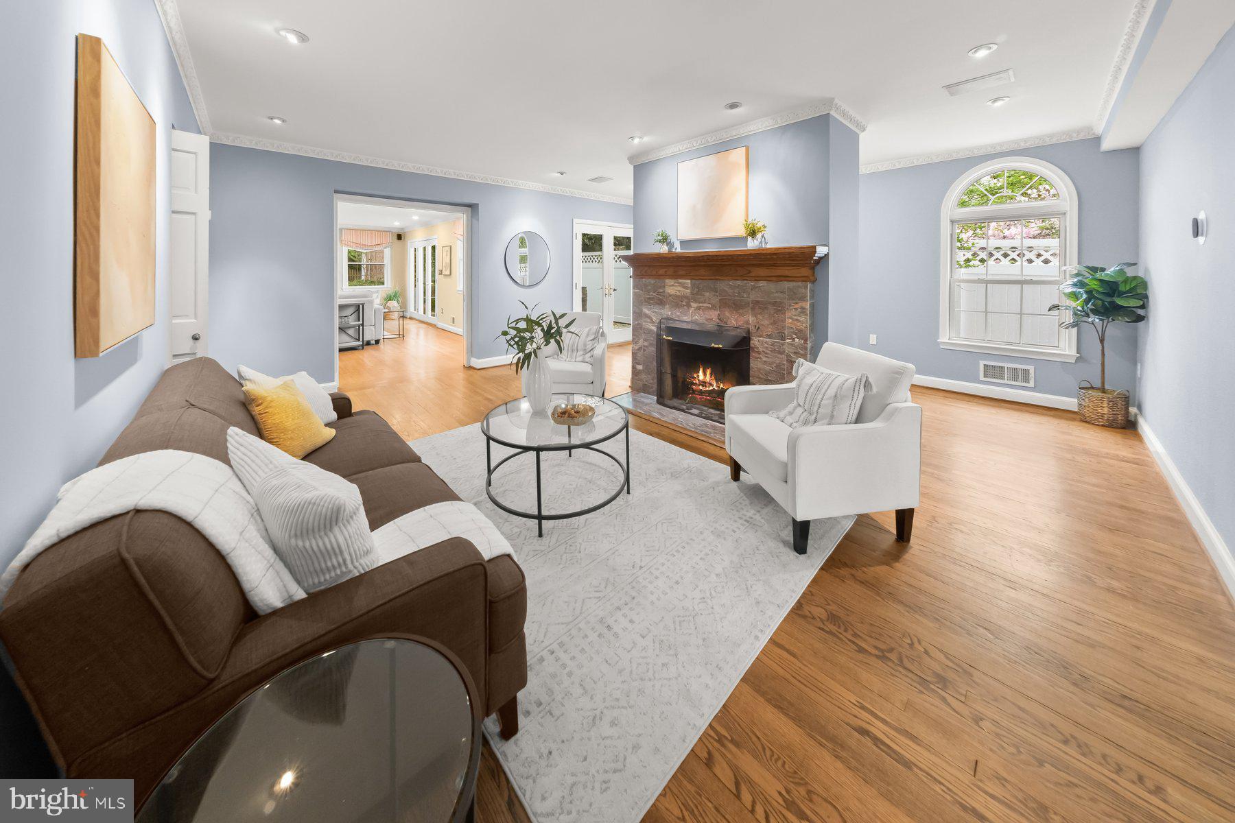 GREENWICH FOREST - Residential