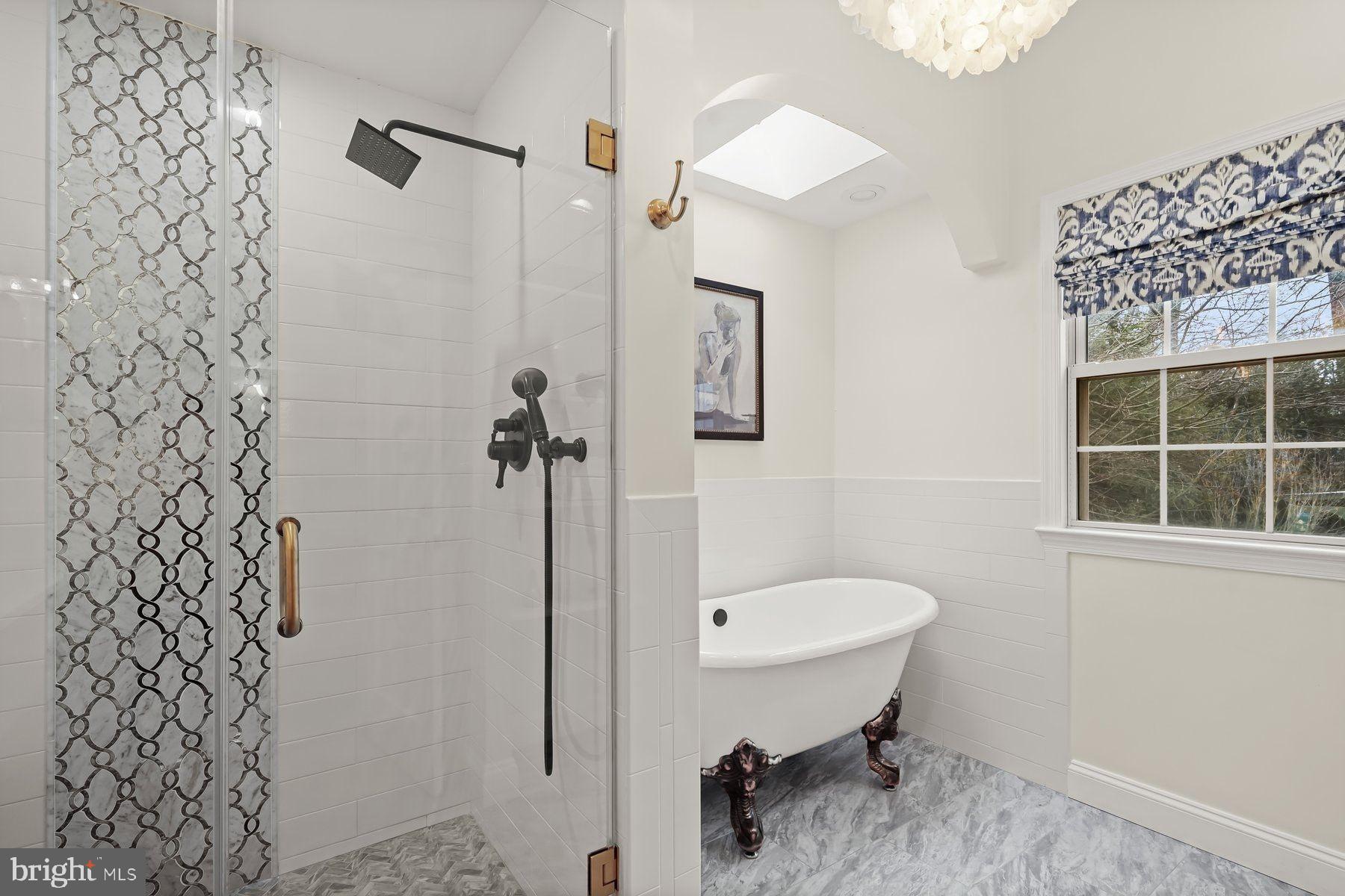 GREENWICH FOREST - Residential