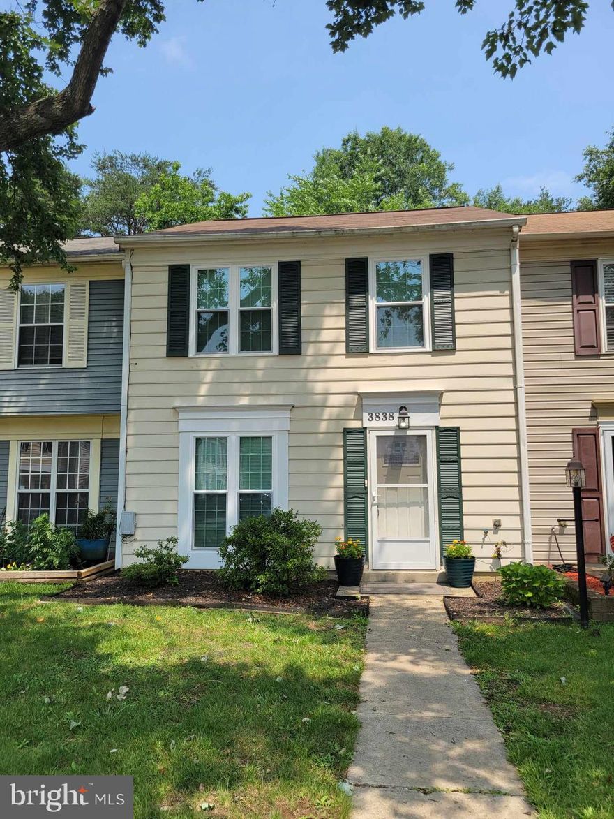 This beautiful newly renovated townhome is ready for you! Move-in ready! Just in time for summer cookouts & gatherings! Located close to Shopping, restaurants, schools, RTE 301, RTE 5, I495, roughly 30 miles from Washington DC & roughly 18 miles to Indian Head Naval Base.                                                                    
2023 New windows in the front of the house                                                                                                                               
2023 New bedroom doors (2)                                                                                                                                                                       
2022 New windows in the back of the house                                                                                                                                       
New HVAC system 2018                                                                                                                                                                                     
New roof 2017                                                                                                                                                                                                        
Spacious 8x10 shed offering lots of storage in backyard                                                                                                                                                                                                                           
                                                                                                                                                                                                                                             
Many high end upgrades installed 2023 including:                                                                                                                             
Brand new kitchen including solid wood Shaker cabinets with soft close doors/drawers, Kohler  
workstation sink, all new kitchen appliances                                                                                                                                        
Freshly painted throughout                                                                                                                                                                            
New ceiling fans and LED lighting                                                                                                                                                                
New luxury vinyl plank flooring in primary bedroom                                                                                                                           
Seller will offer upto $700 for buyer's choice of home warranty. If the buyer chooses not to get a home warranty, seller will allow the buyer to apply the $700 toward their closing costs.                                                         
Walking distance to the community pool, tennis courts & clubhouse