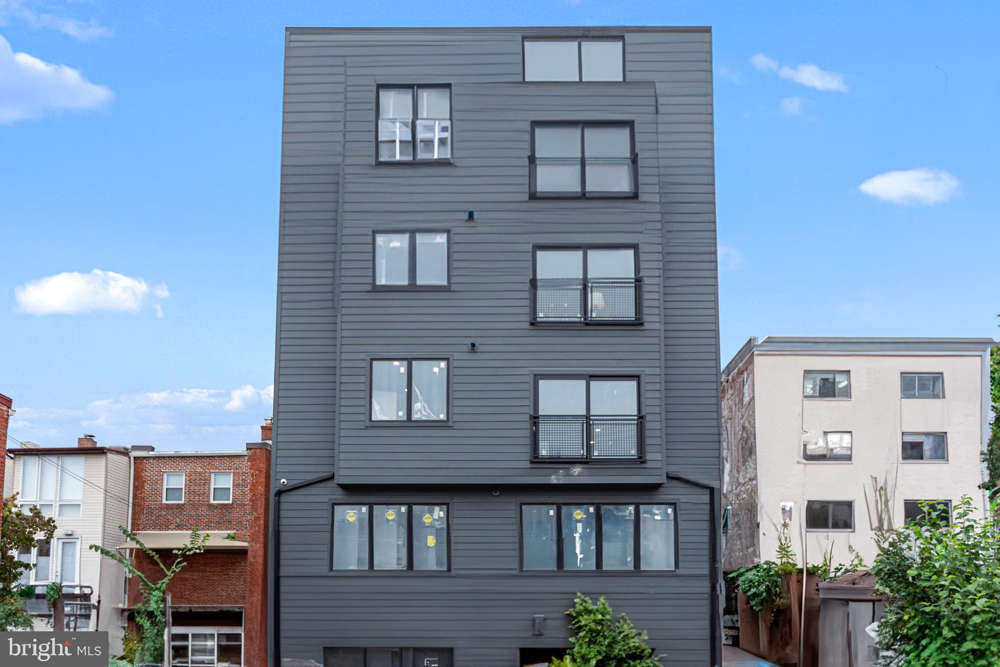 1516 EAST CAPITOL STREET SE 15