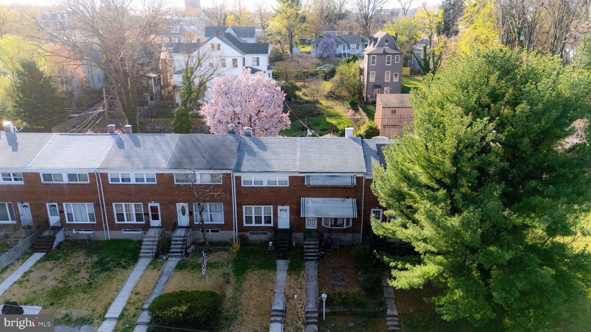 MEDFIELD - Residential