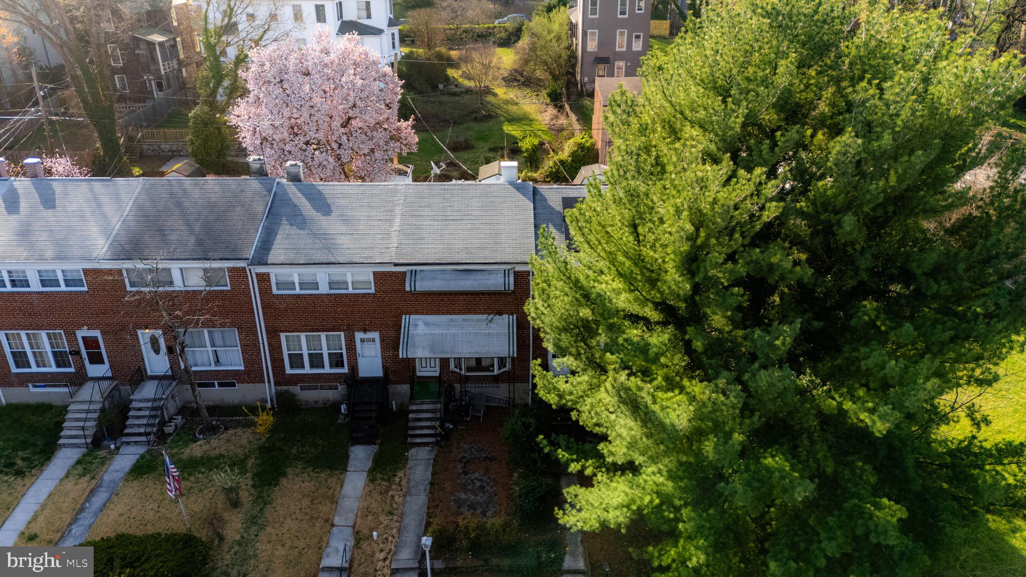 MEDFIELD - Residential