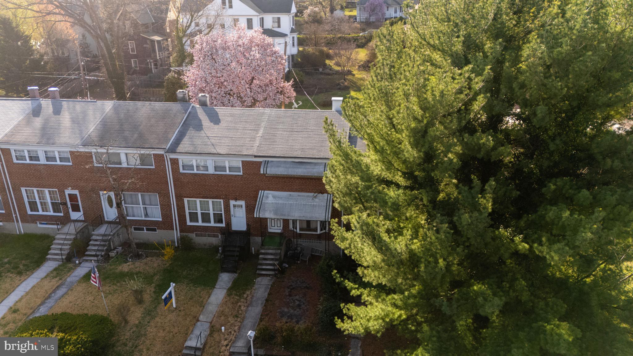 MEDFIELD - Residential