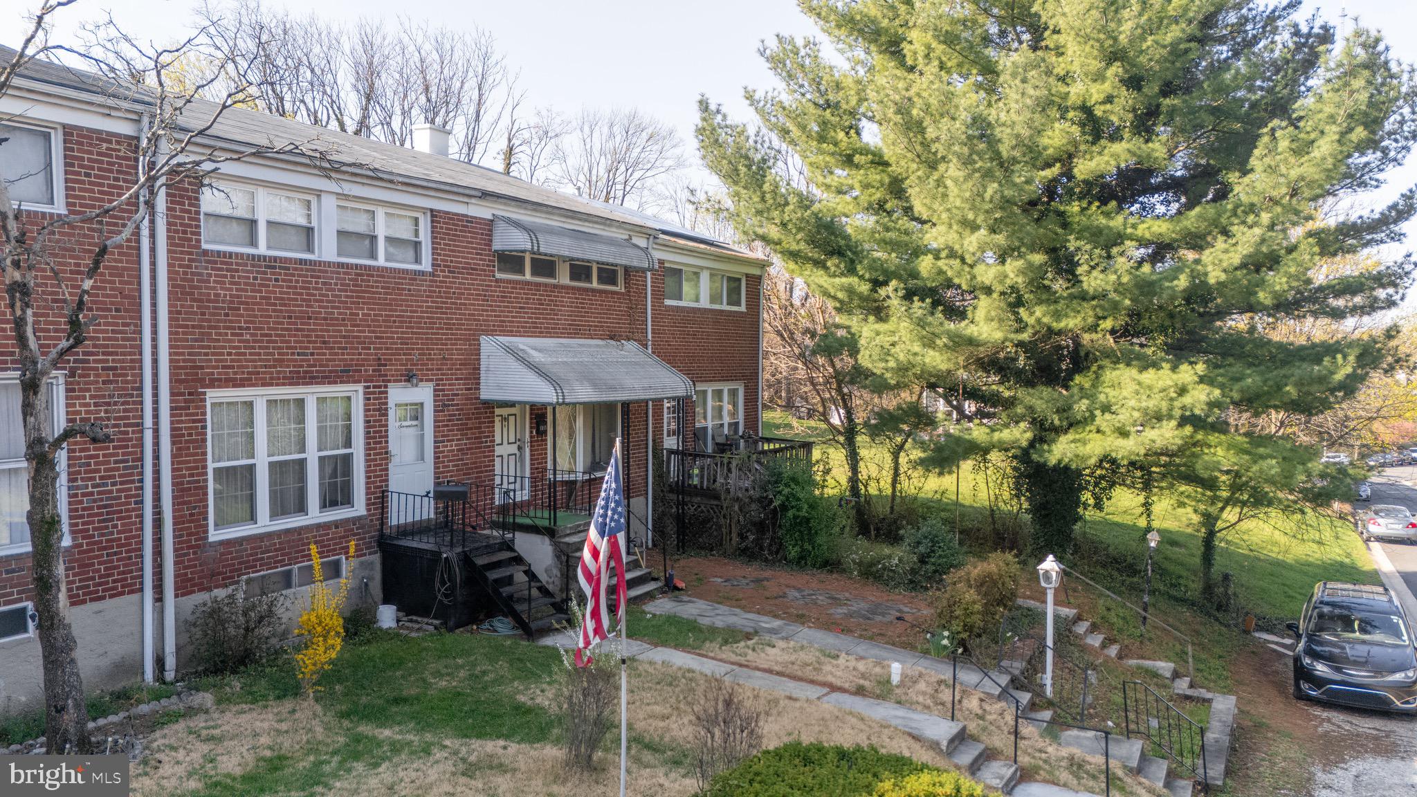 MEDFIELD - Residential