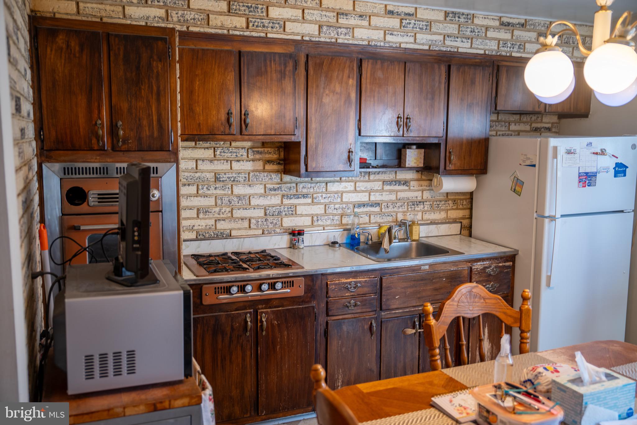 MEDFIELD - Residential