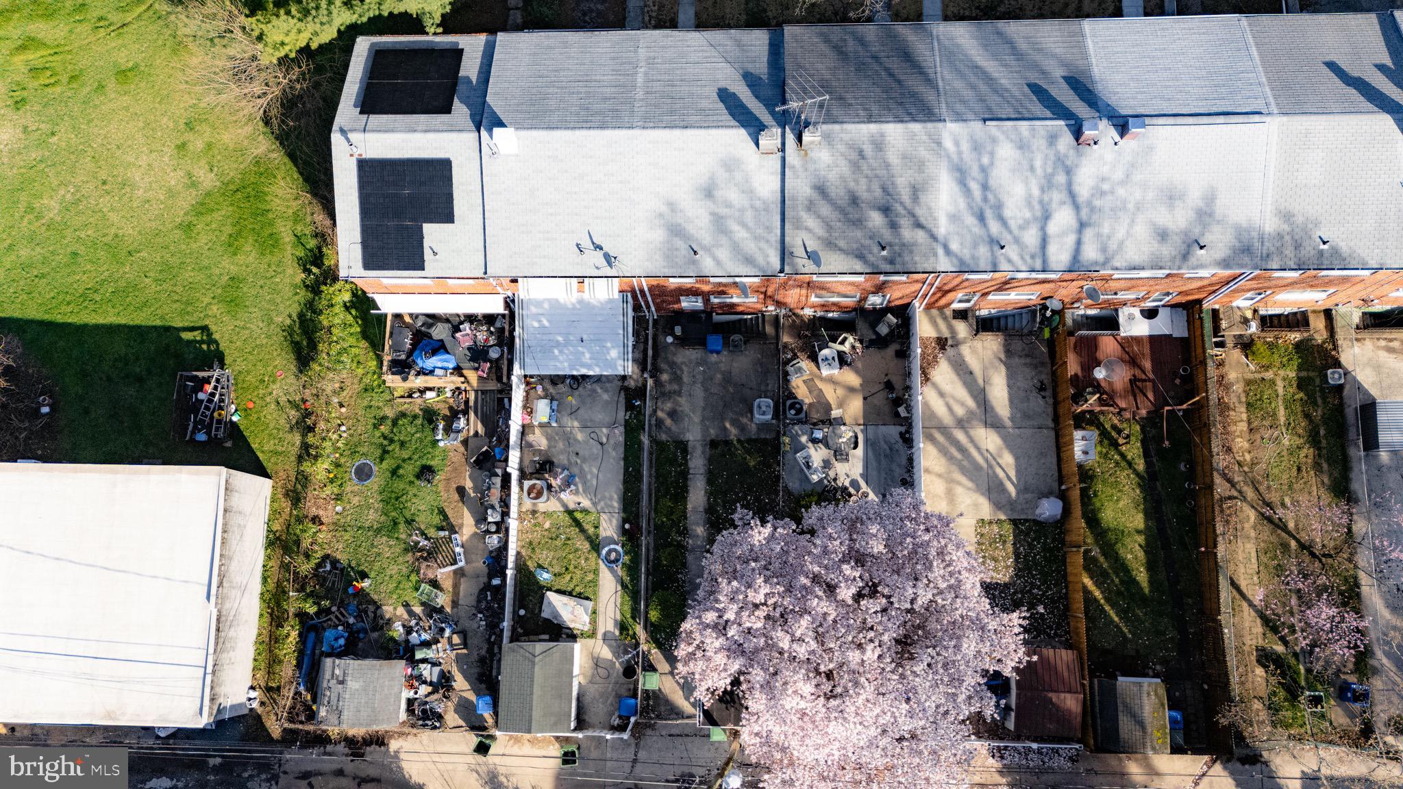 MEDFIELD - Residential