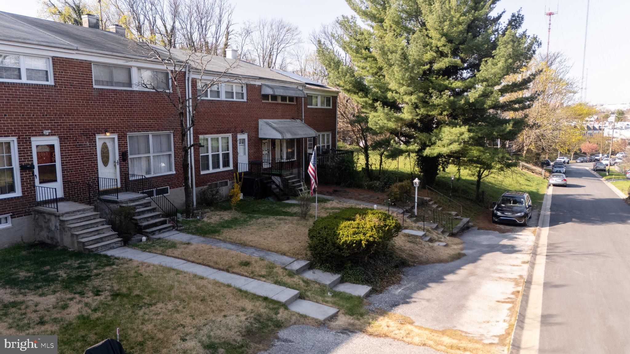 MEDFIELD - Residential