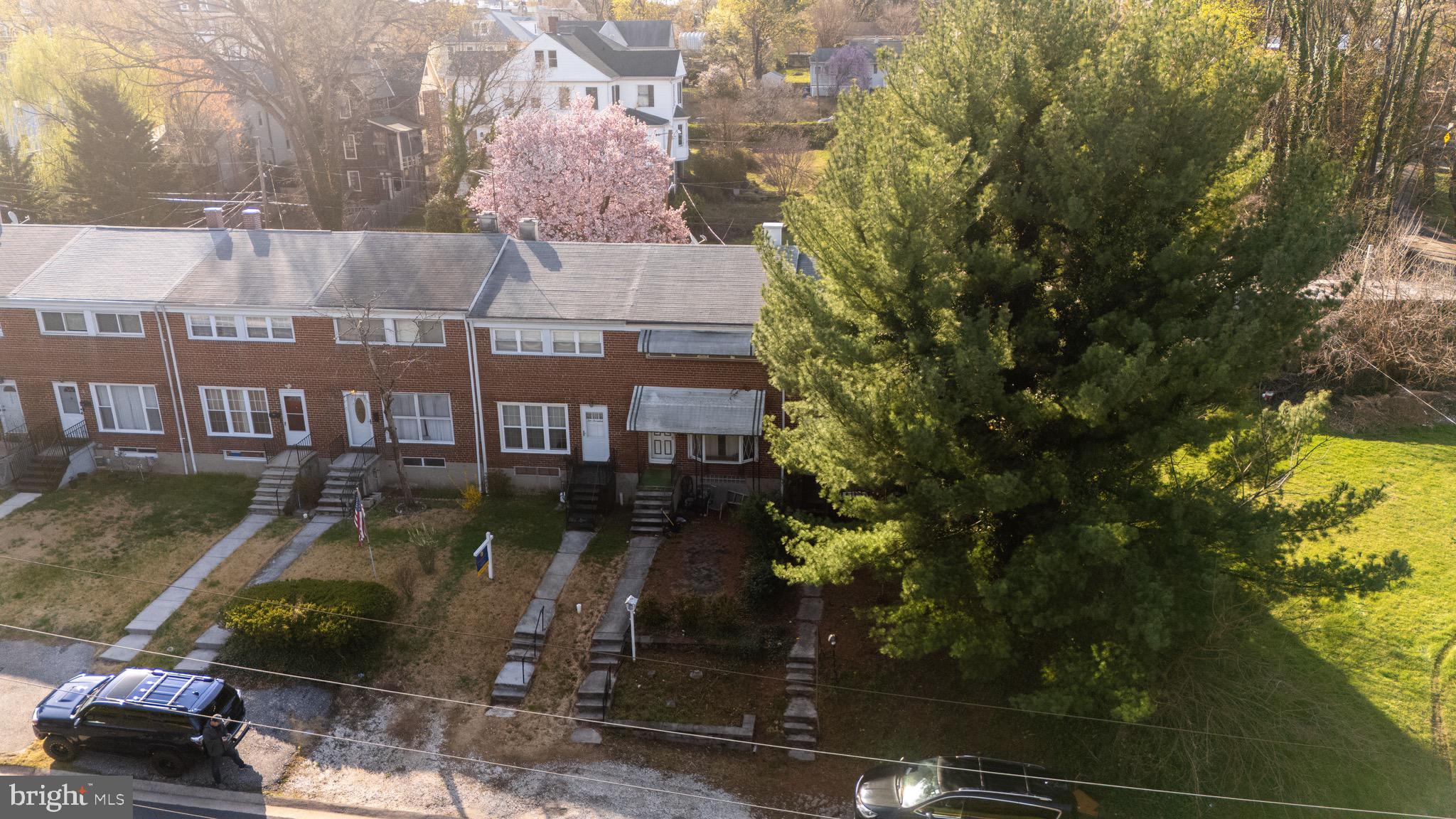 MEDFIELD - Residential