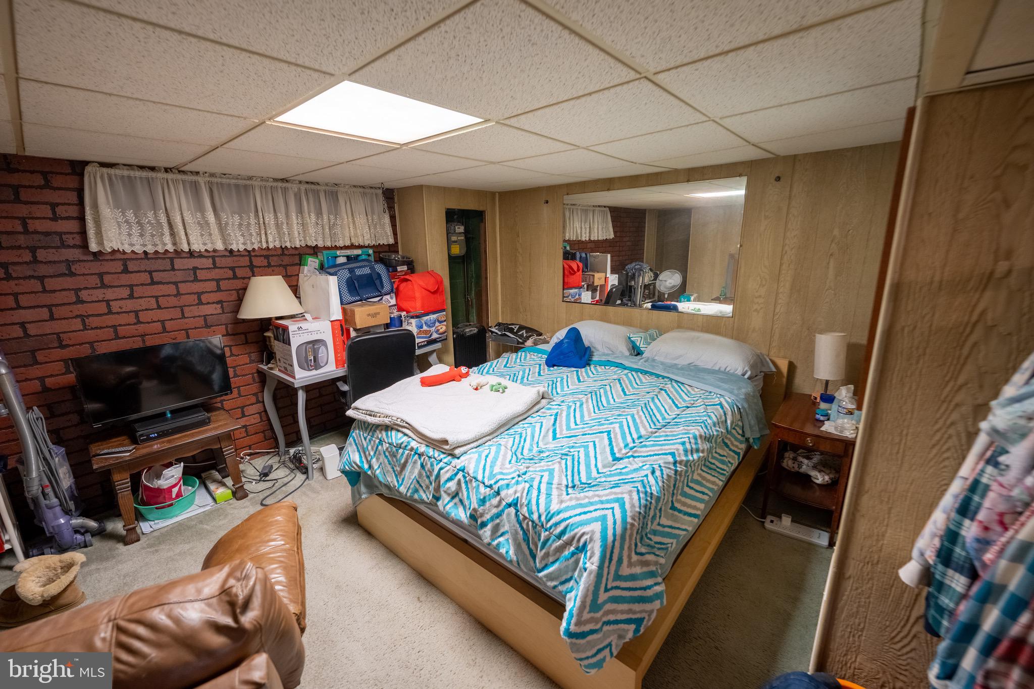 MEDFIELD - Residential