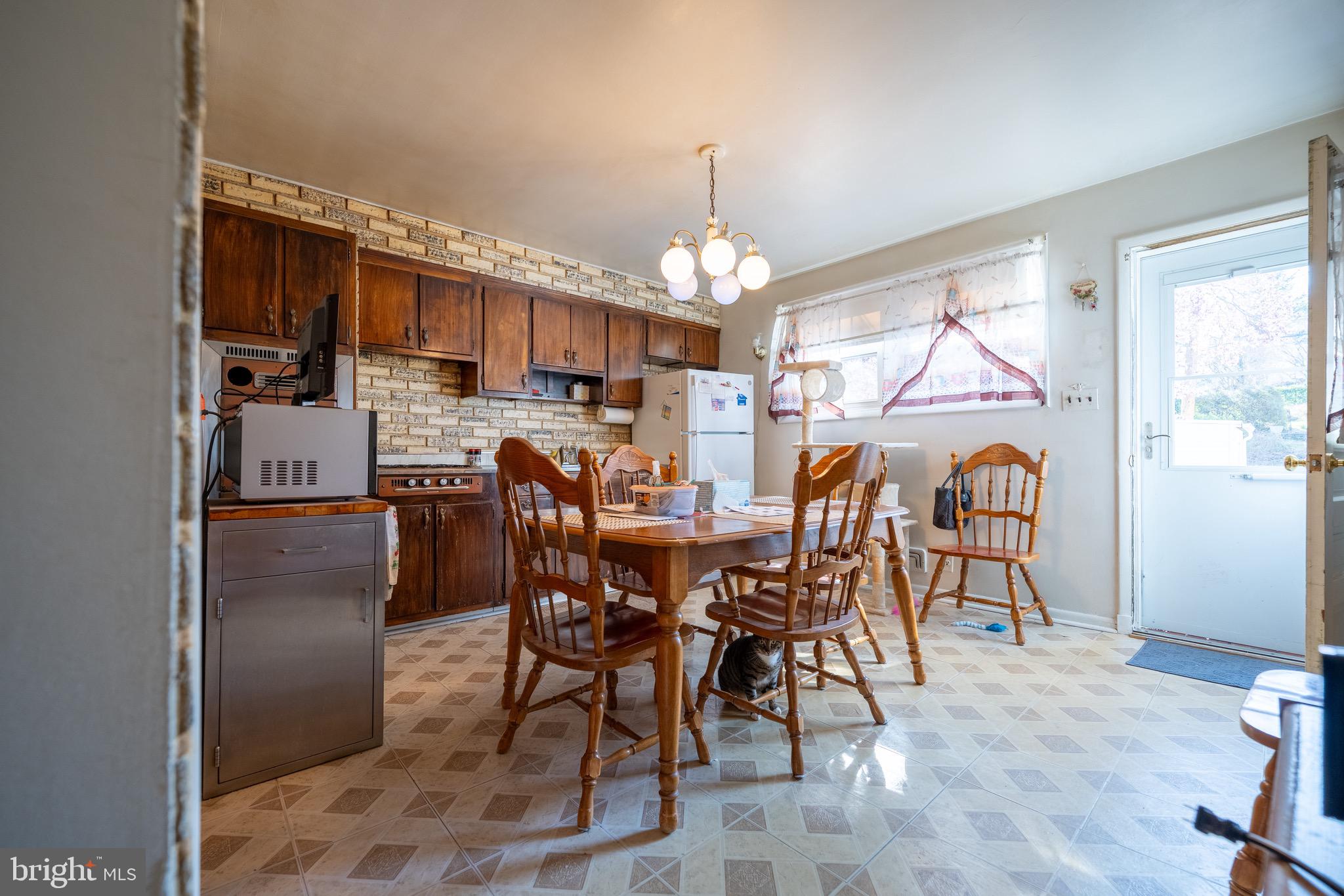 MEDFIELD - Residential