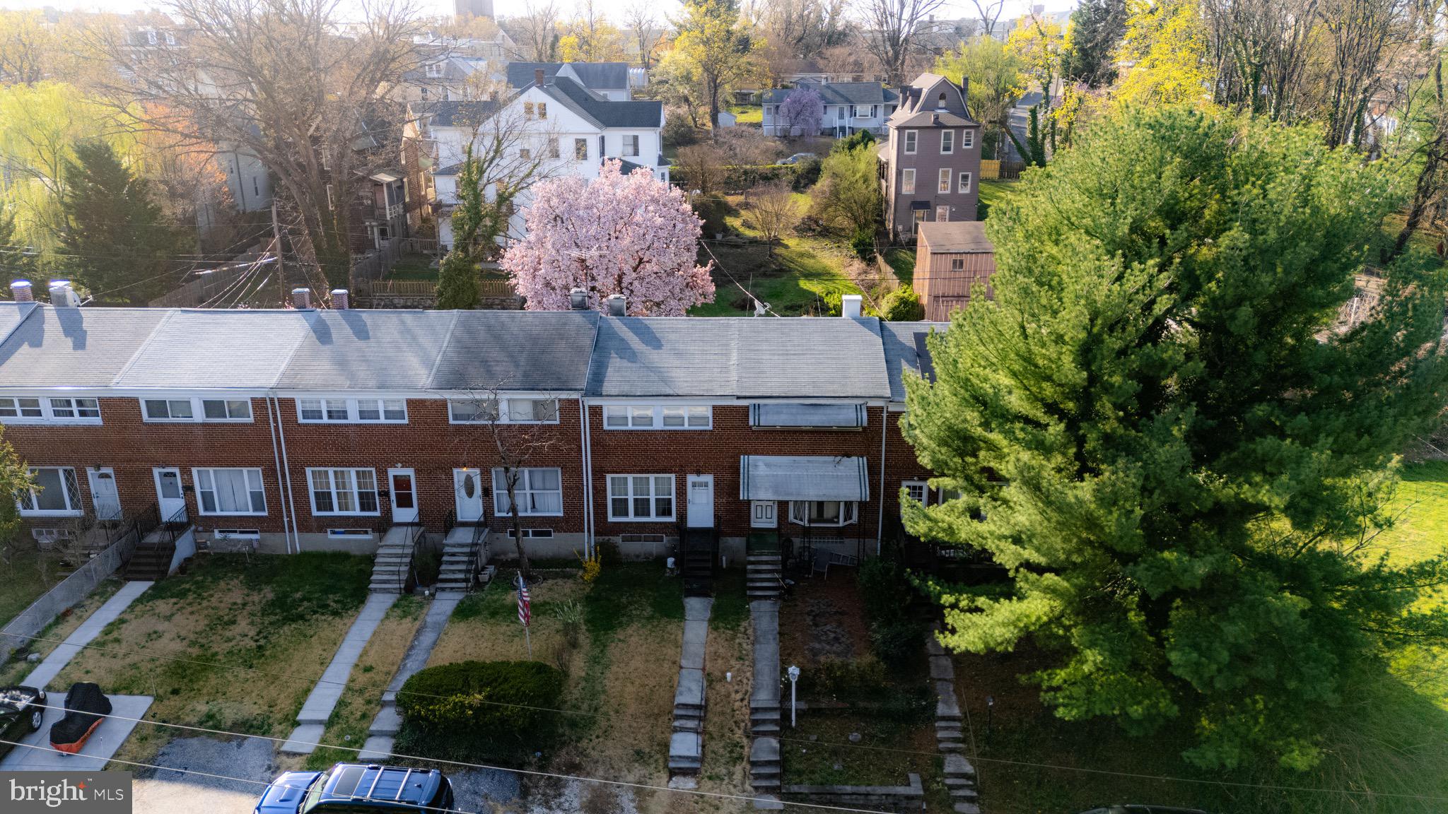 MEDFIELD - Residential