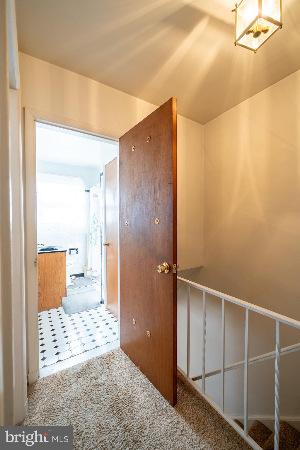 MEDFIELD - Residential