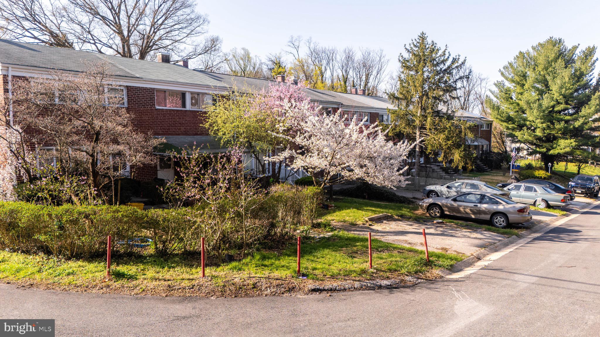 MEDFIELD - Residential