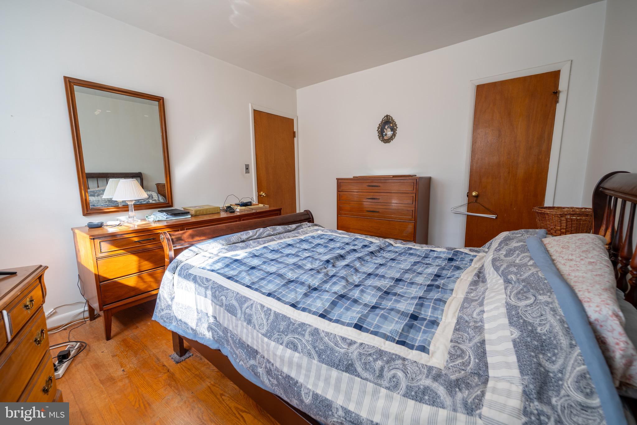 MEDFIELD - Residential