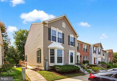 Townhouse For Sale - 9538 Oakhurst Drive<br/> Howard County, Columbiaville, MD 21046