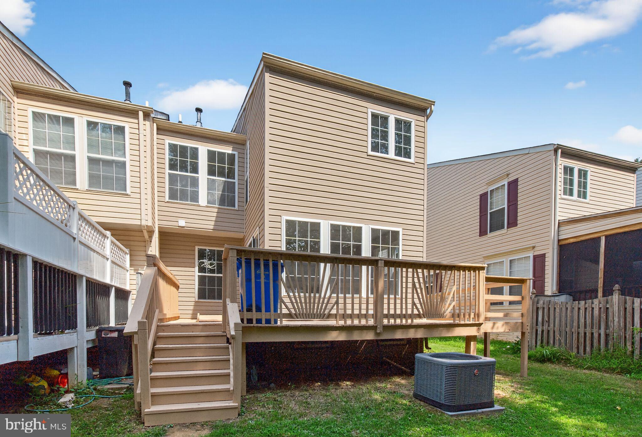 OAKHURST - Residential