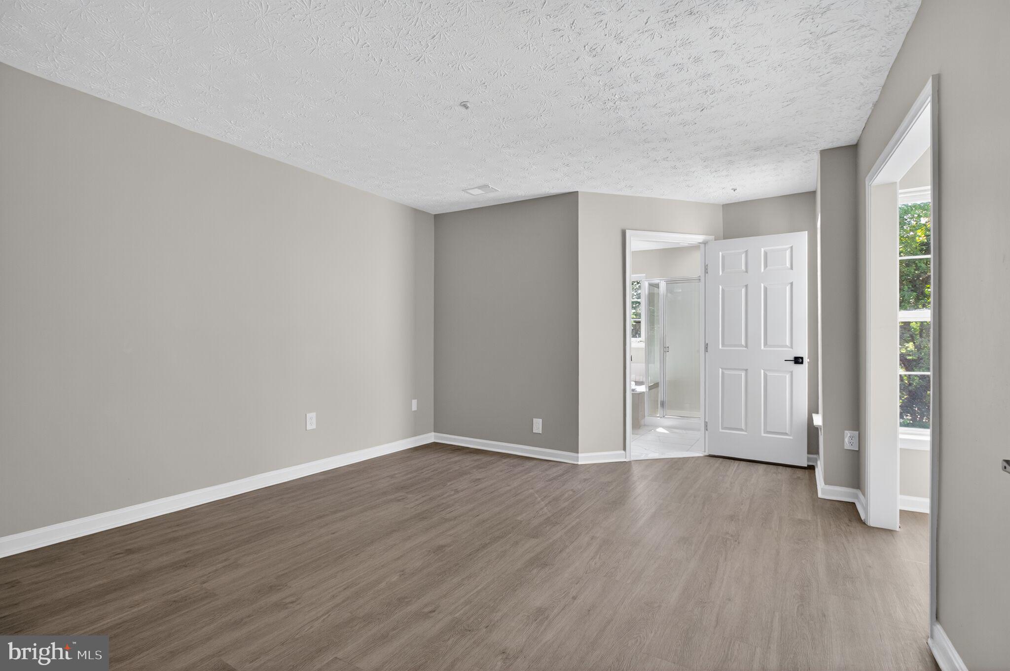 OAKHURST - Residential