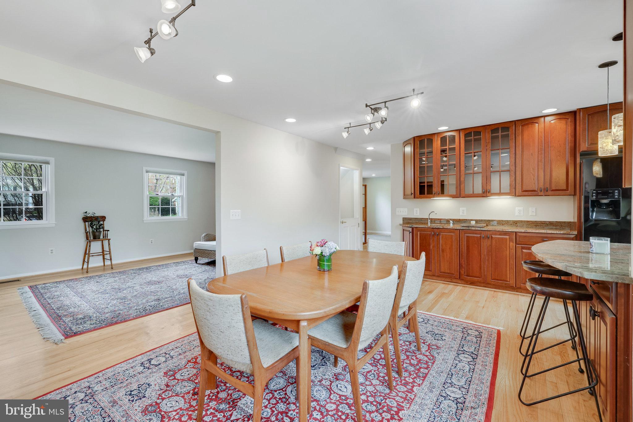 DUNN LORING WOODS - Residential