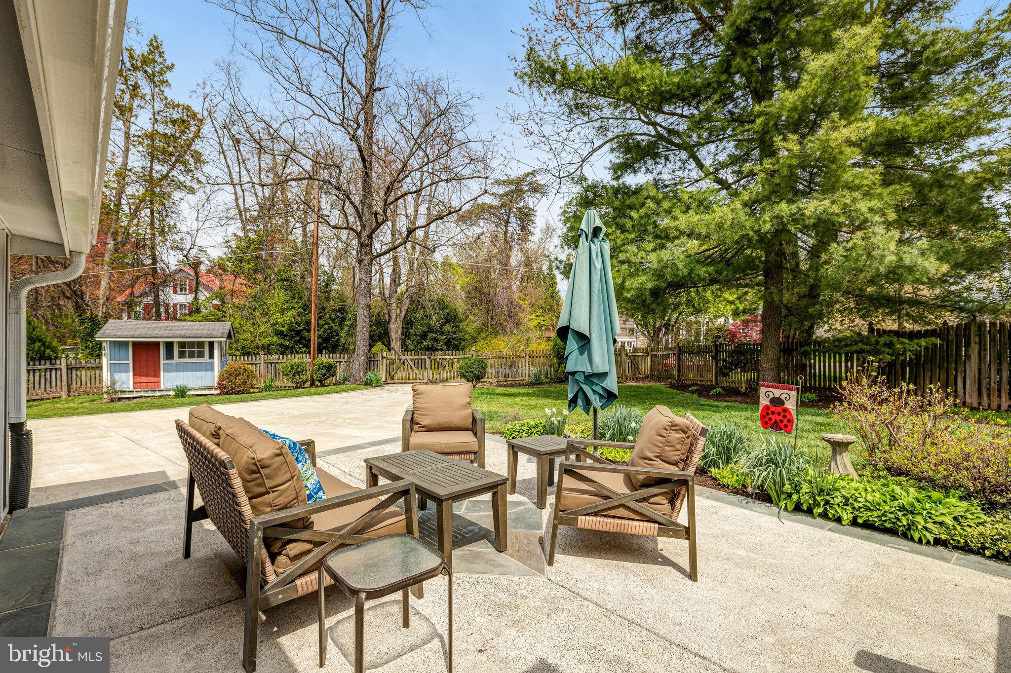 DUNN LORING WOODS - Residential