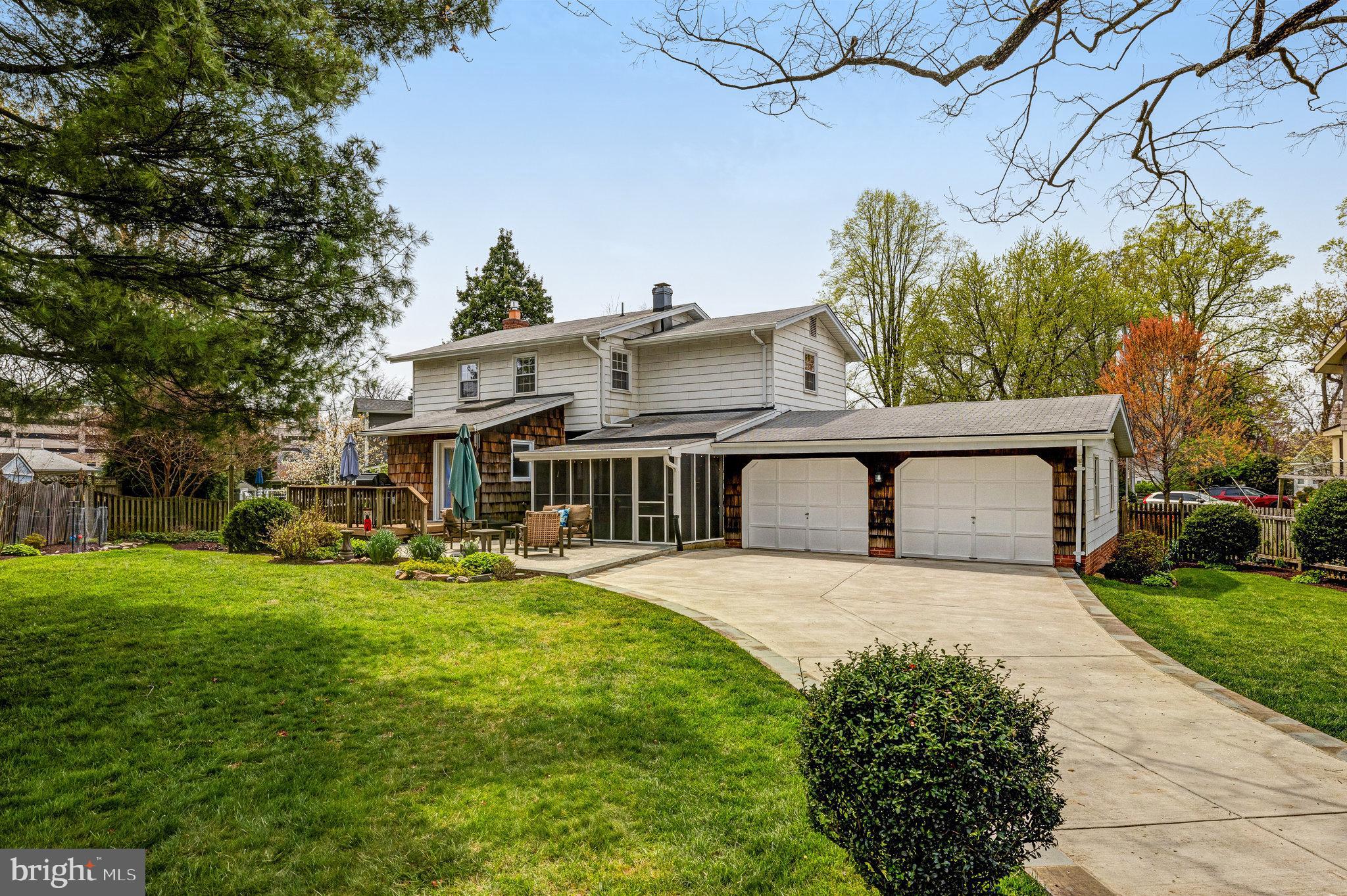 DUNN LORING WOODS - Residential