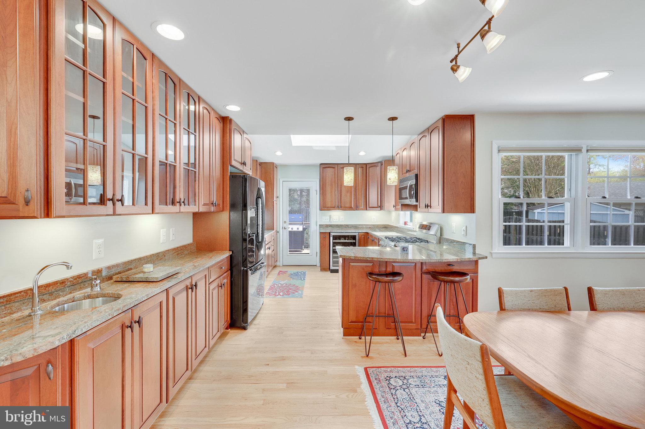 DUNN LORING WOODS - Residential