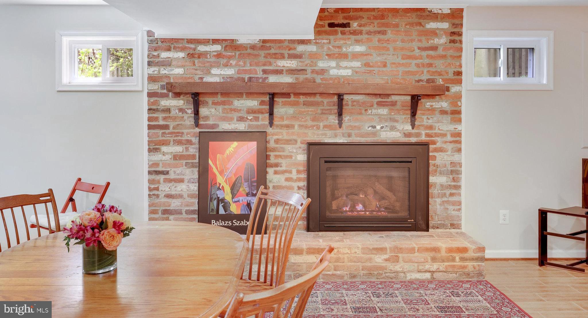 DUNN LORING WOODS - Residential