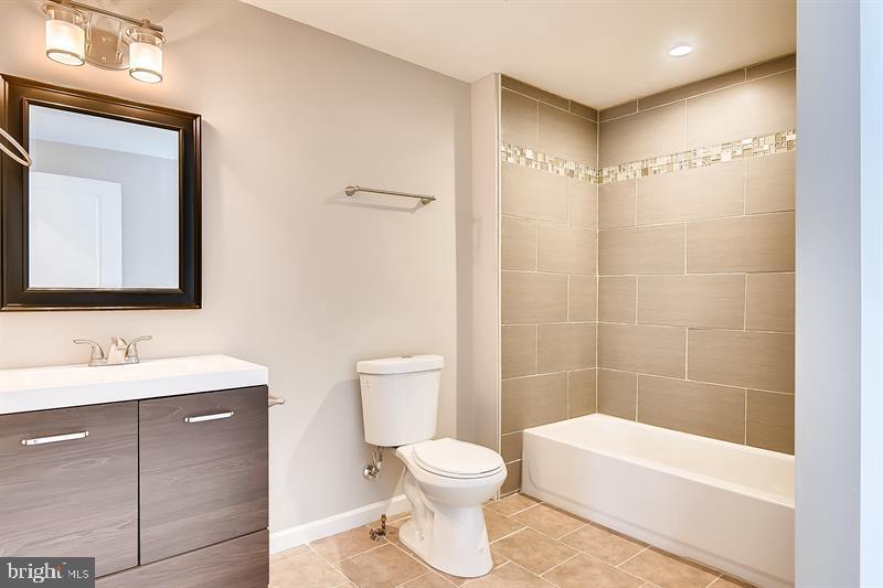 DALTON - Residential Lease