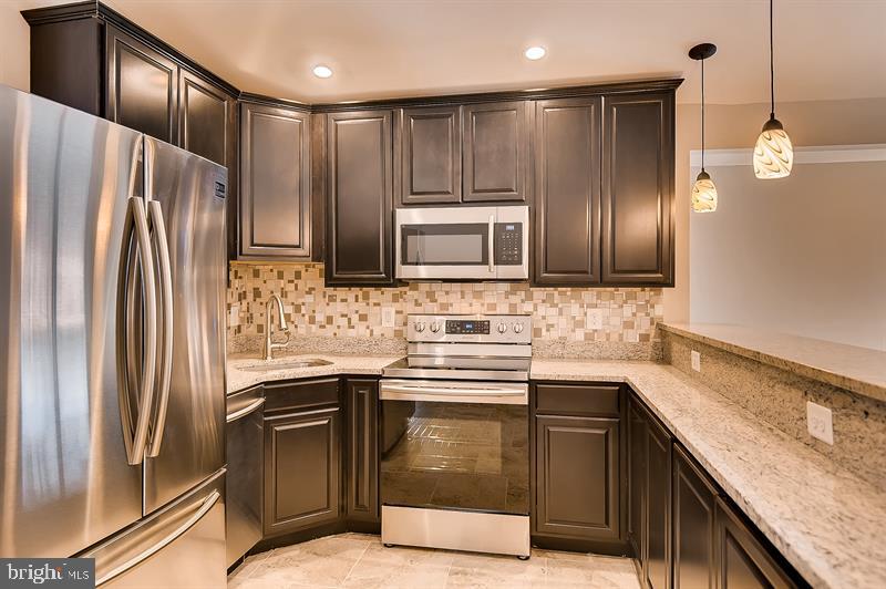 DALTON - Residential Lease