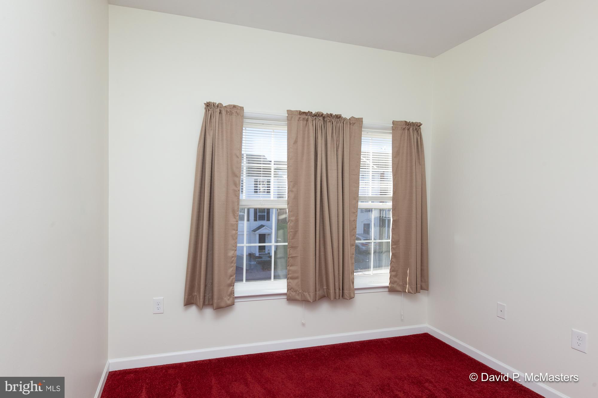 COUNTY GREEN - Residential