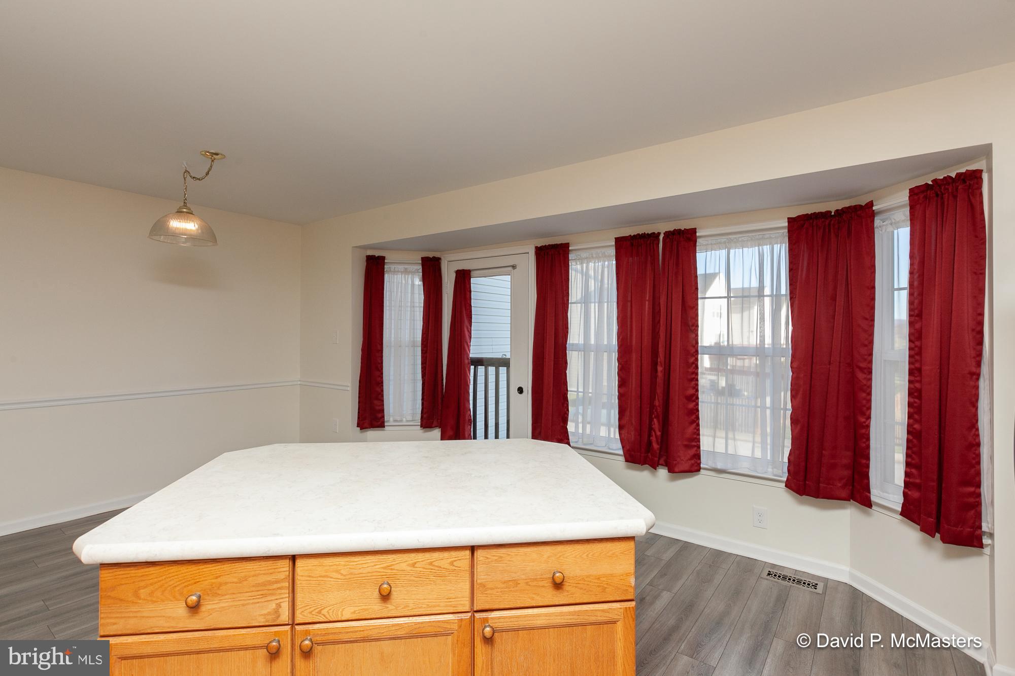 COUNTY GREEN - Residential