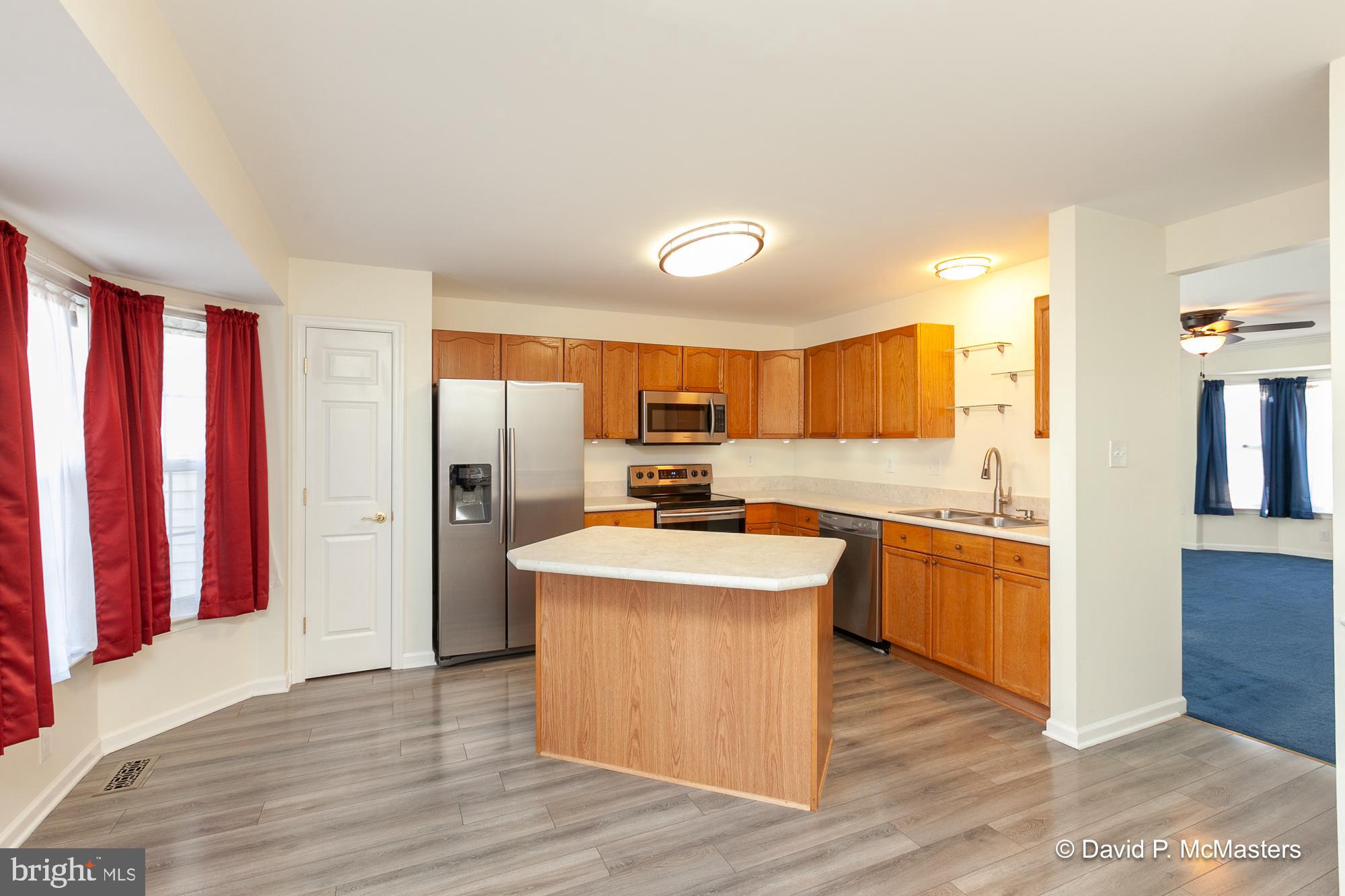 COUNTY GREEN - Residential