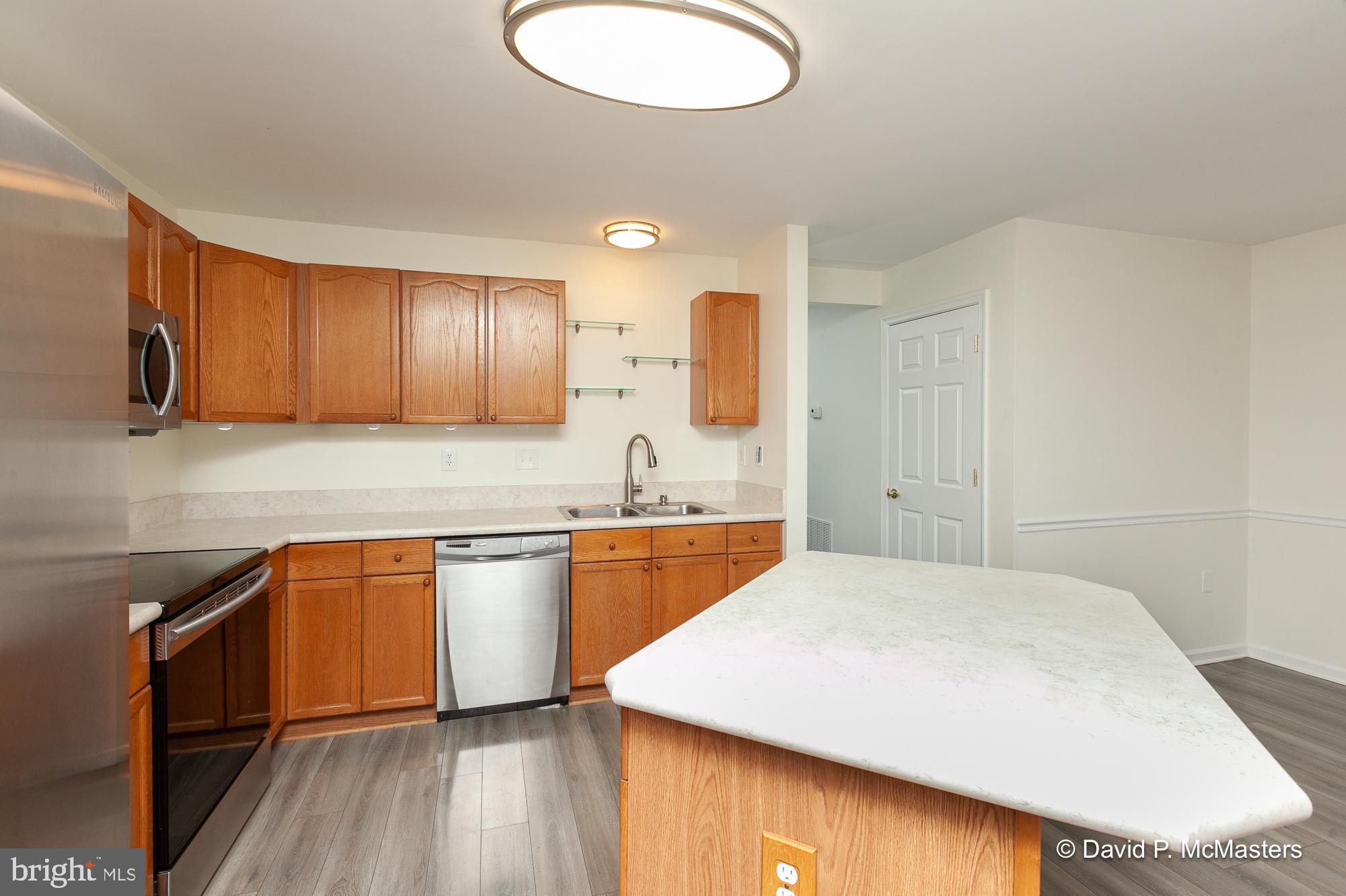 COUNTY GREEN - Residential