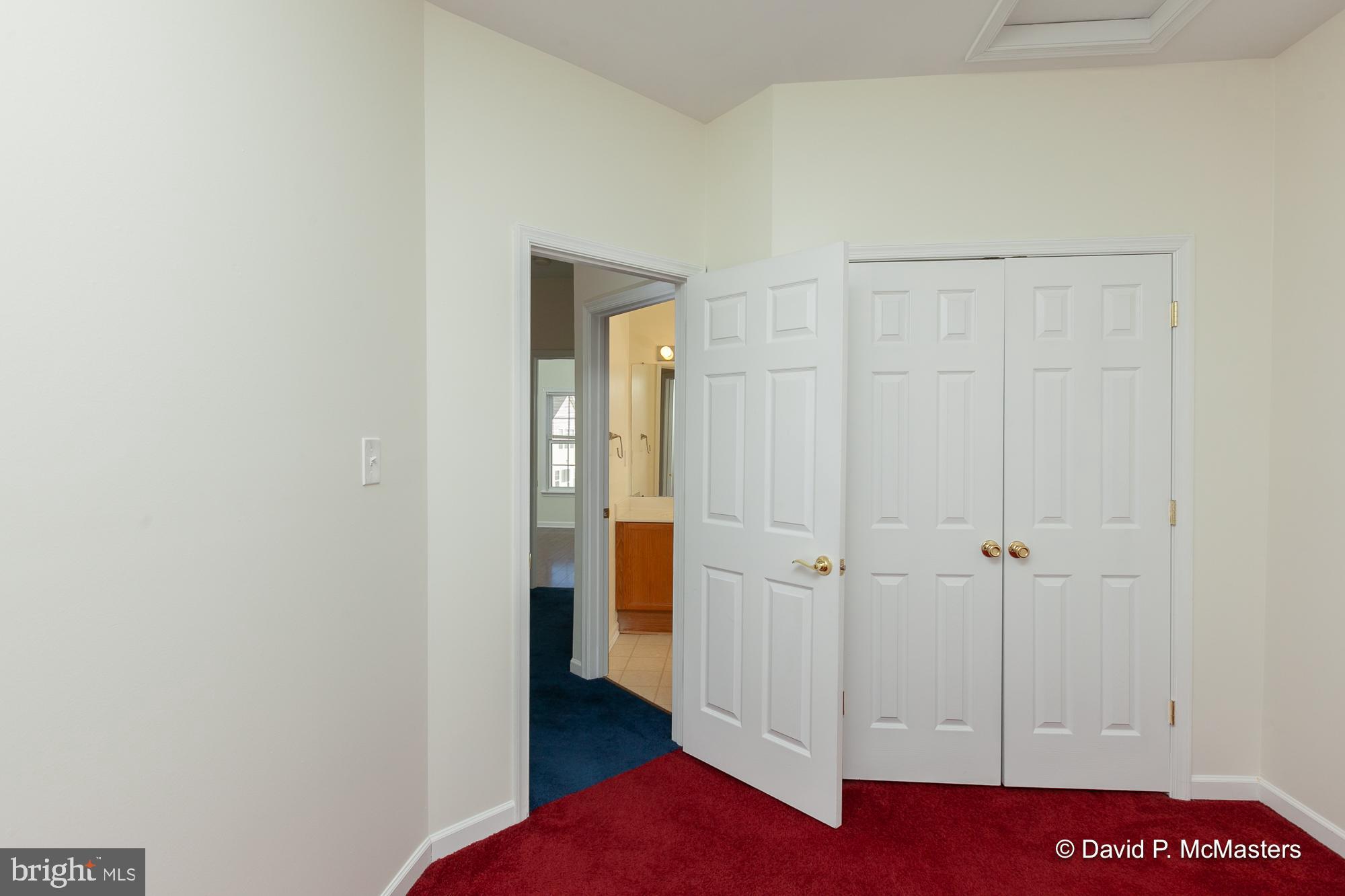 COUNTY GREEN - Residential